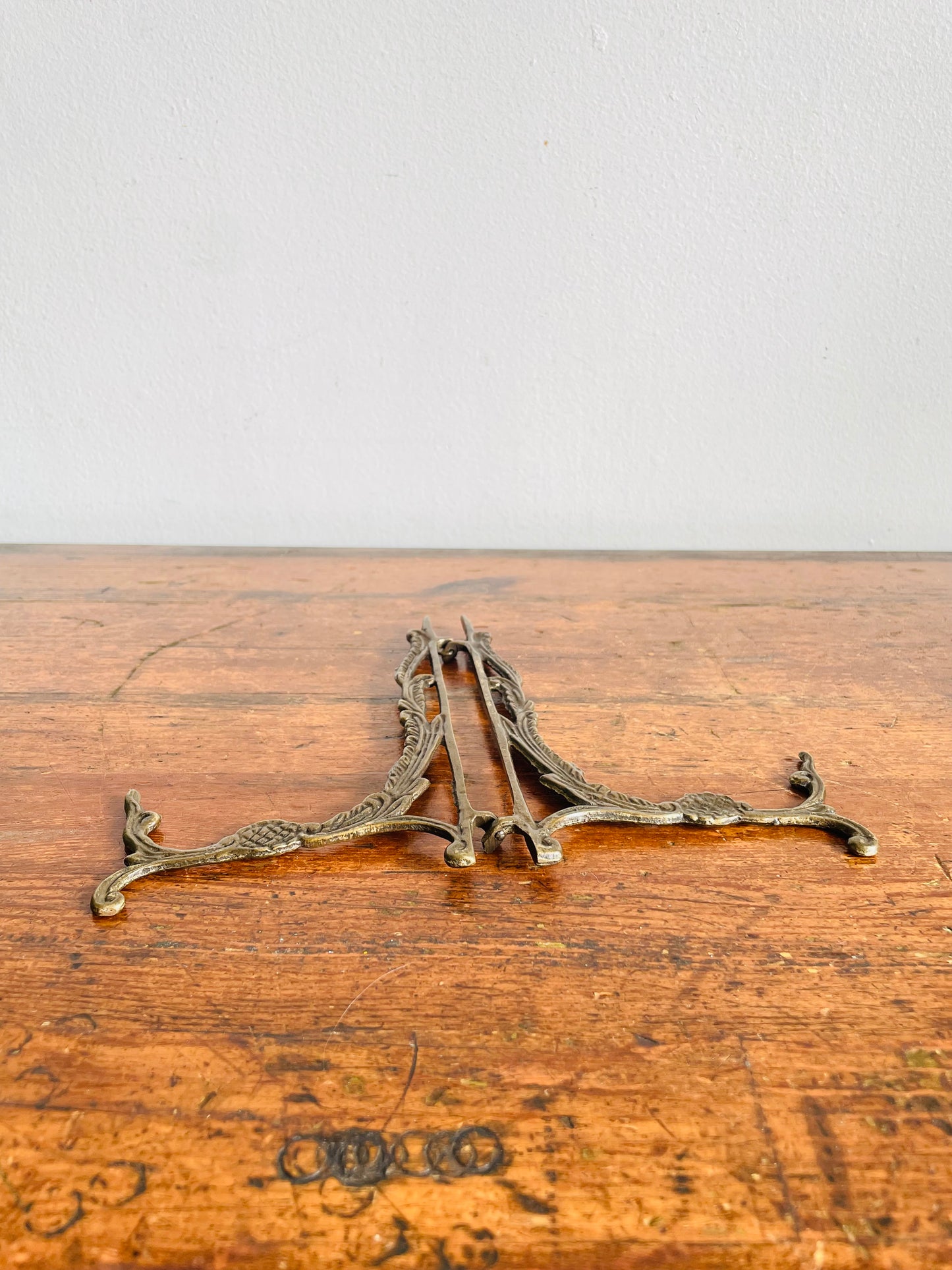 Vintage Brass Ornate Folding 6.5" Tall Easel - Holds Picture, Art, Book, Etc.
