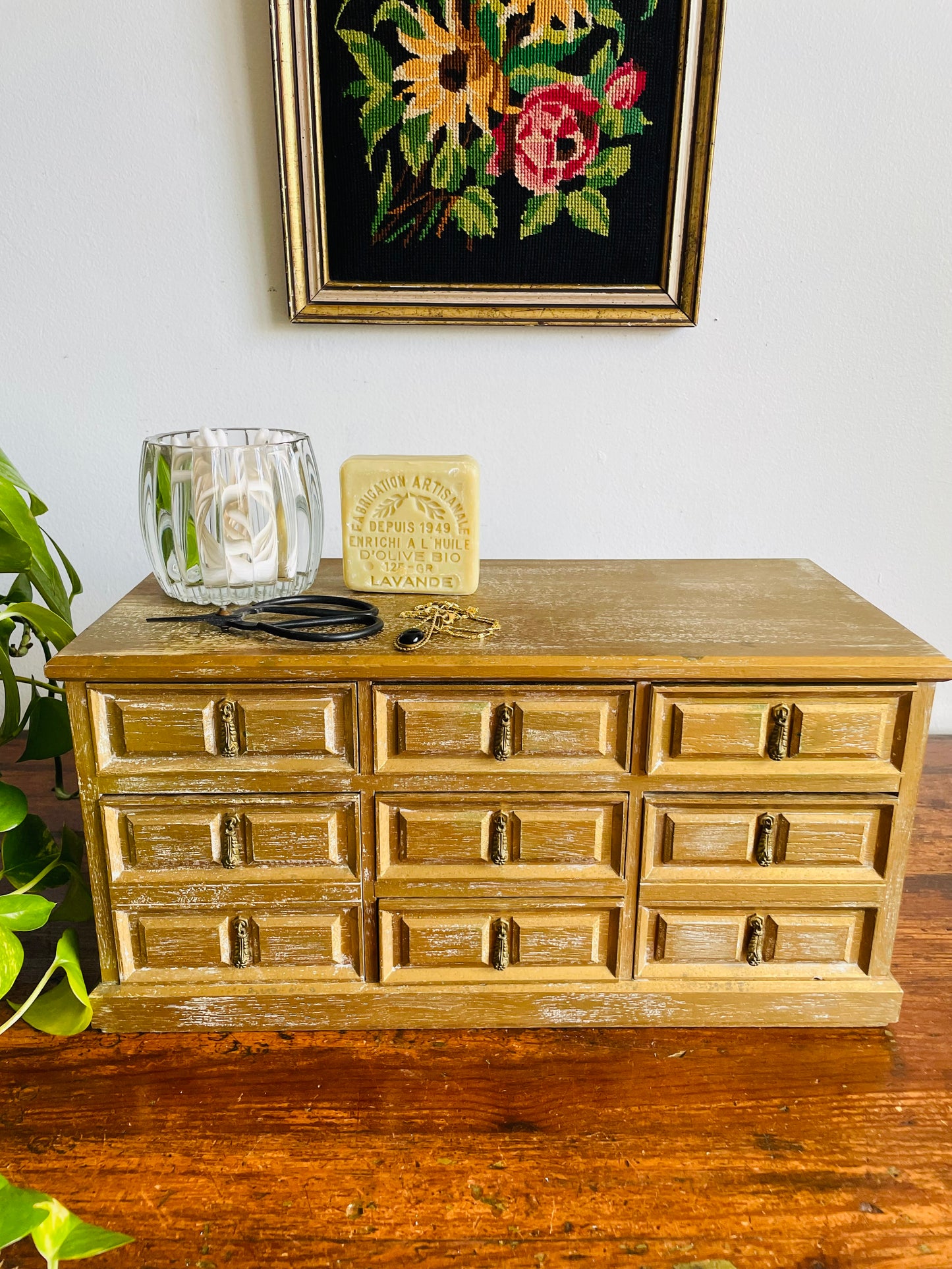 Large Wood Jewellery Box Shaped Like a Dresser with Felt Lined Drawers & Brass Pull Handles - Also Great for Office Supplies, Beads, Crafting, Etc.