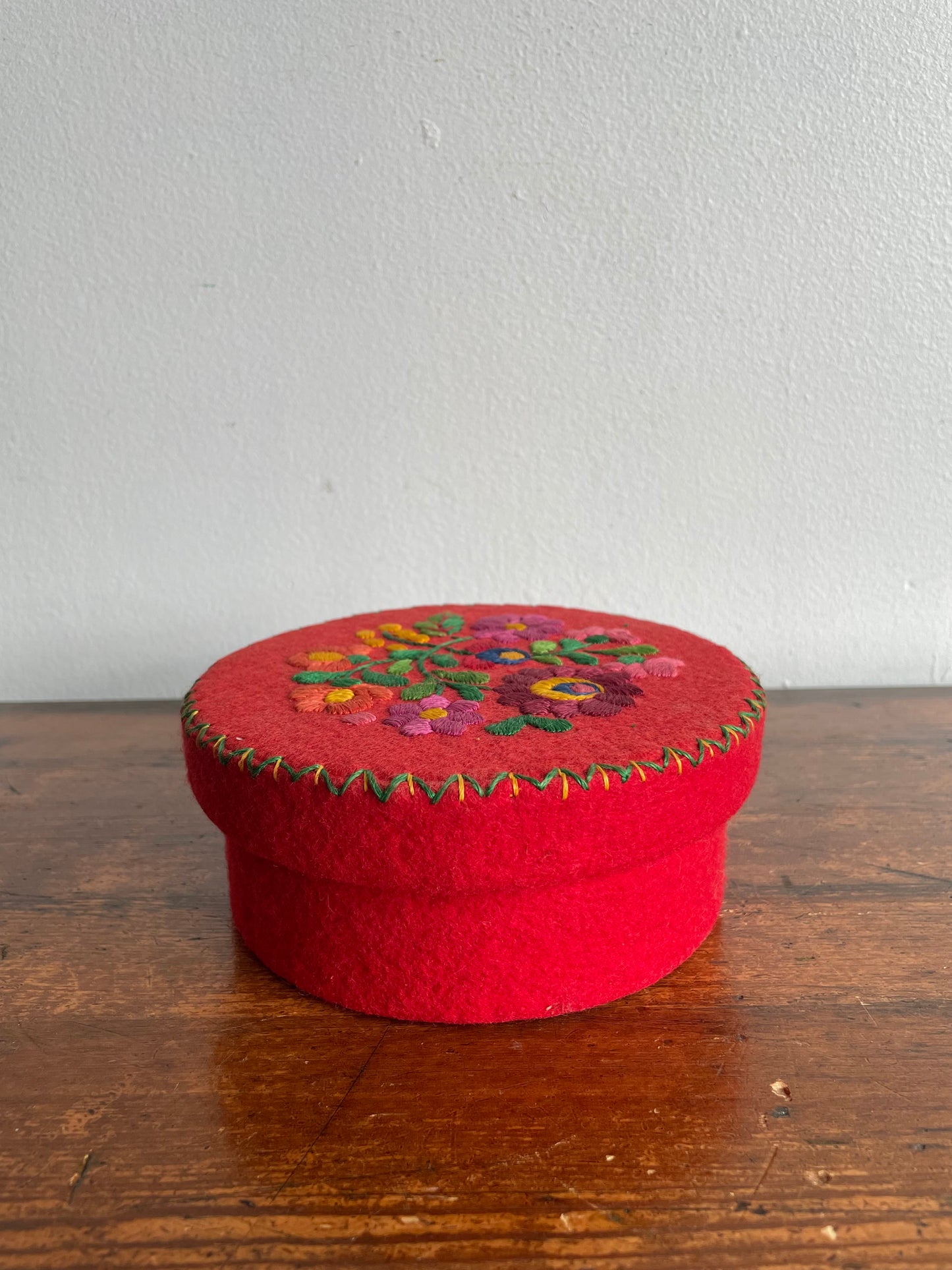 Red Felted Round Trinket Box with Embroidered Flowers on Lid - Hungarian Kalocsa Folk Art Design