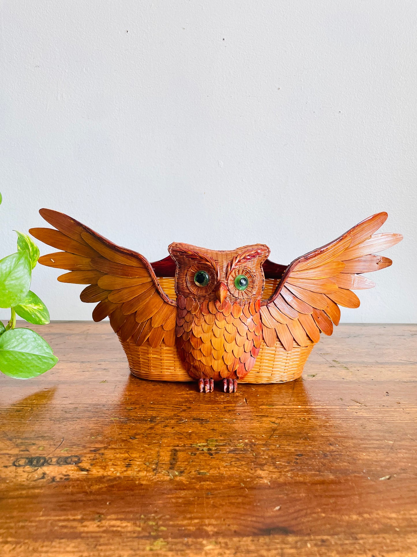 Vintage 1970s Wicker Wood Owl Wall Pocket Basket - Can Stand or Hang on Wall - 15" Wingspan - No Shipping