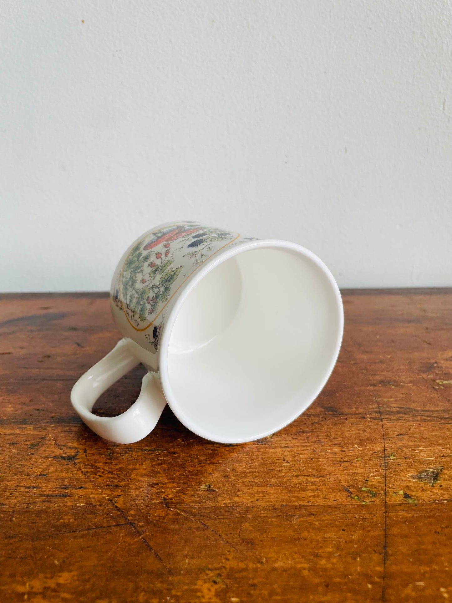 Vintage Grosvenor Fine Bone China Bittersweet Pattern Mushroom Mug - Design by Miles Bayley -Made in England
