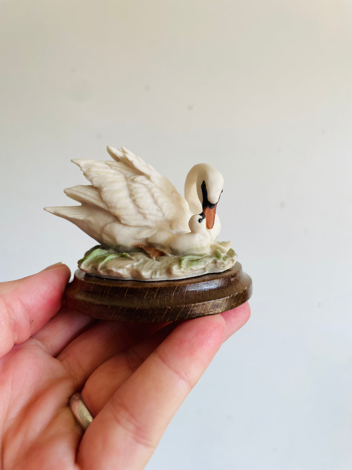 Vintage Swan Bird Mother & Baby Cygnet Ceramic Figurine on Wood Base