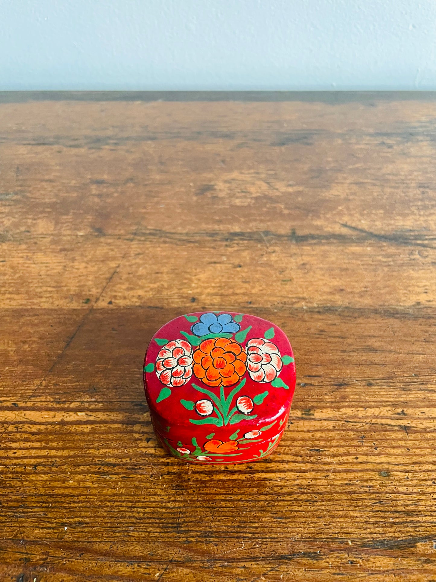 Mini Lacquerware Trinket Box with Lid & Hand Painted Floral Design - Also Great for Medicine or Jewellery!