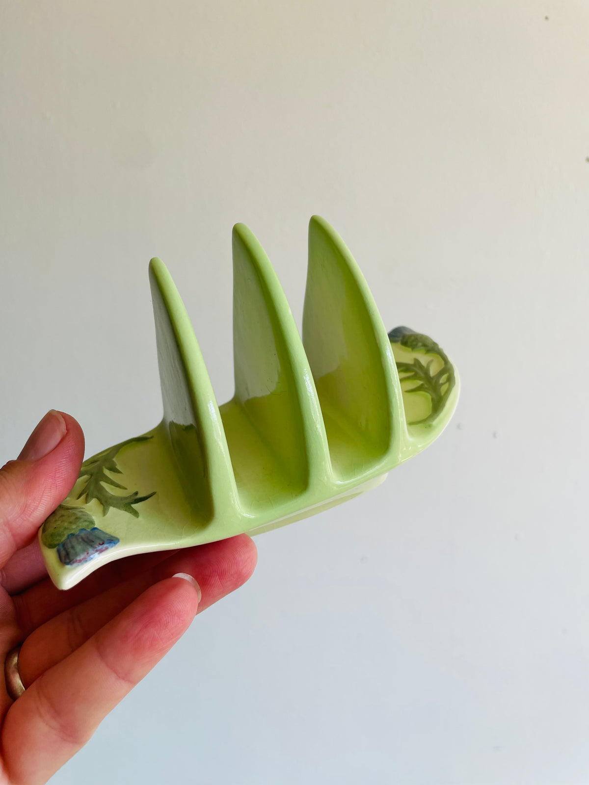 Vintage 1940s Pastel Green Royal Winton Grimwades 2-Slice Toast Rack Holder with Scottish Thistle Flower Design - Made in England - Also Great for Holding Photos, Mail, Postcards, Etc.