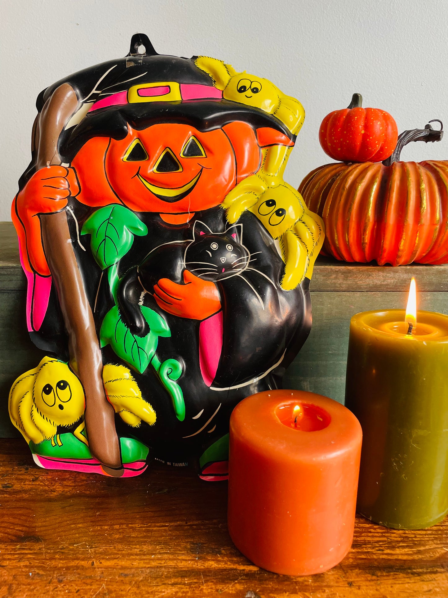 Plastic Halloween Cutout - Pumpkin Dressed as a Witch with Spiders & Black Cat # 1 - Made in Taiwan