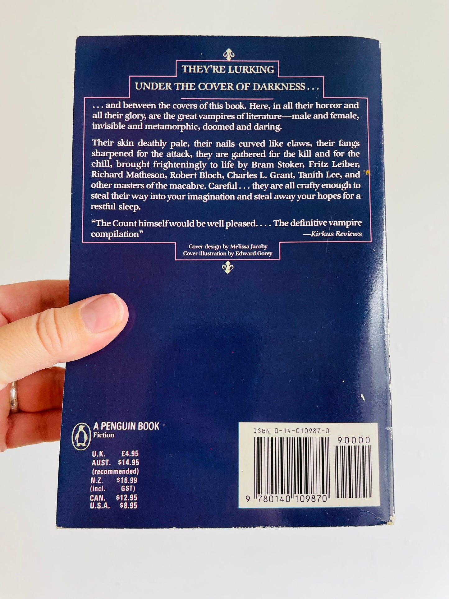 The Penguin Book of Vampire Stories: Two Centuries of Great Stories with a Bite - Softcover Book Edited by Alan Ryan (1988)