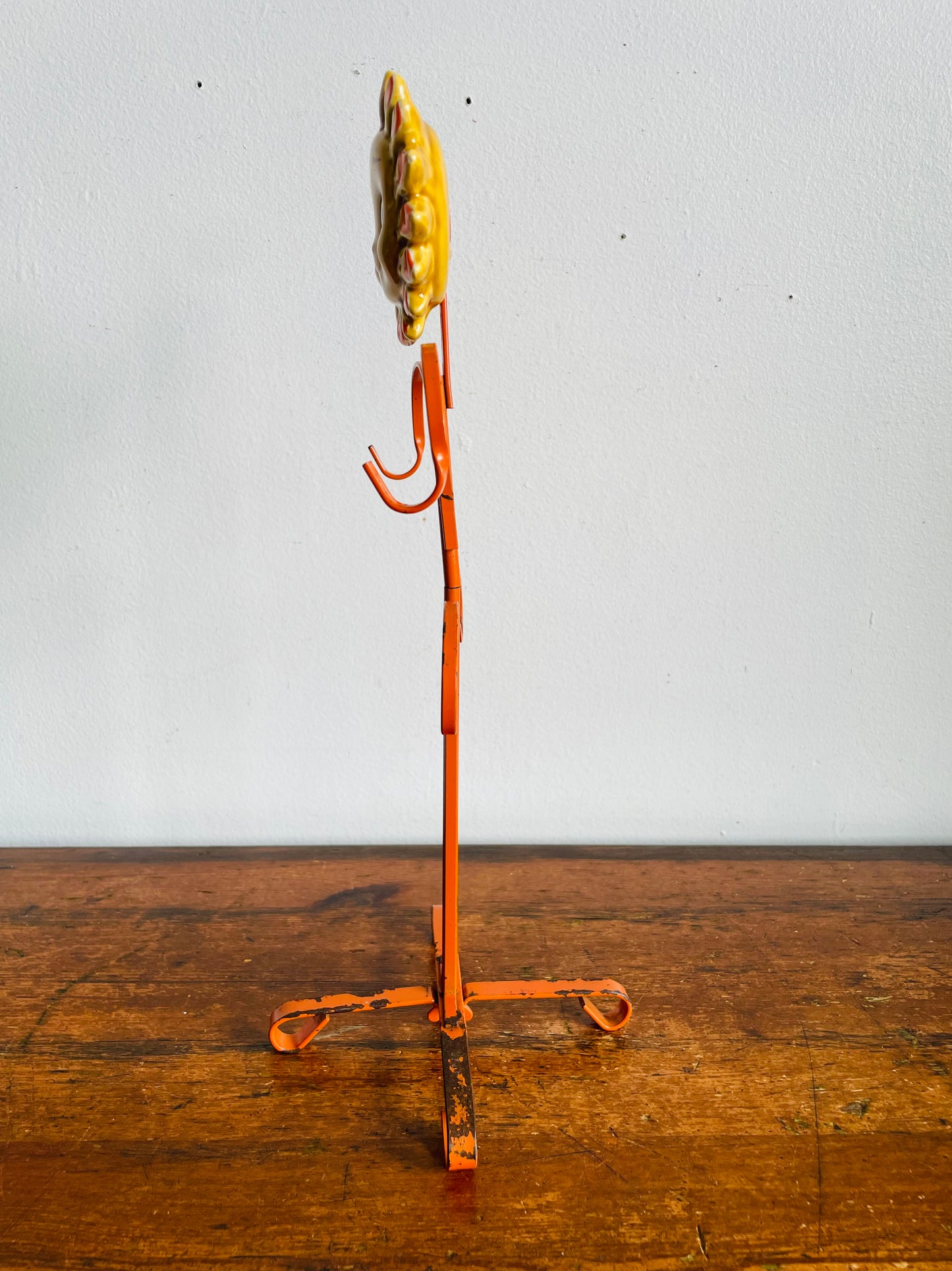 Vintage Bright, Fun & Adorable Metal Orange Sunshine Mug Tree Rack Hook Hanger - Could Also Be Used to Hang Jewellery!