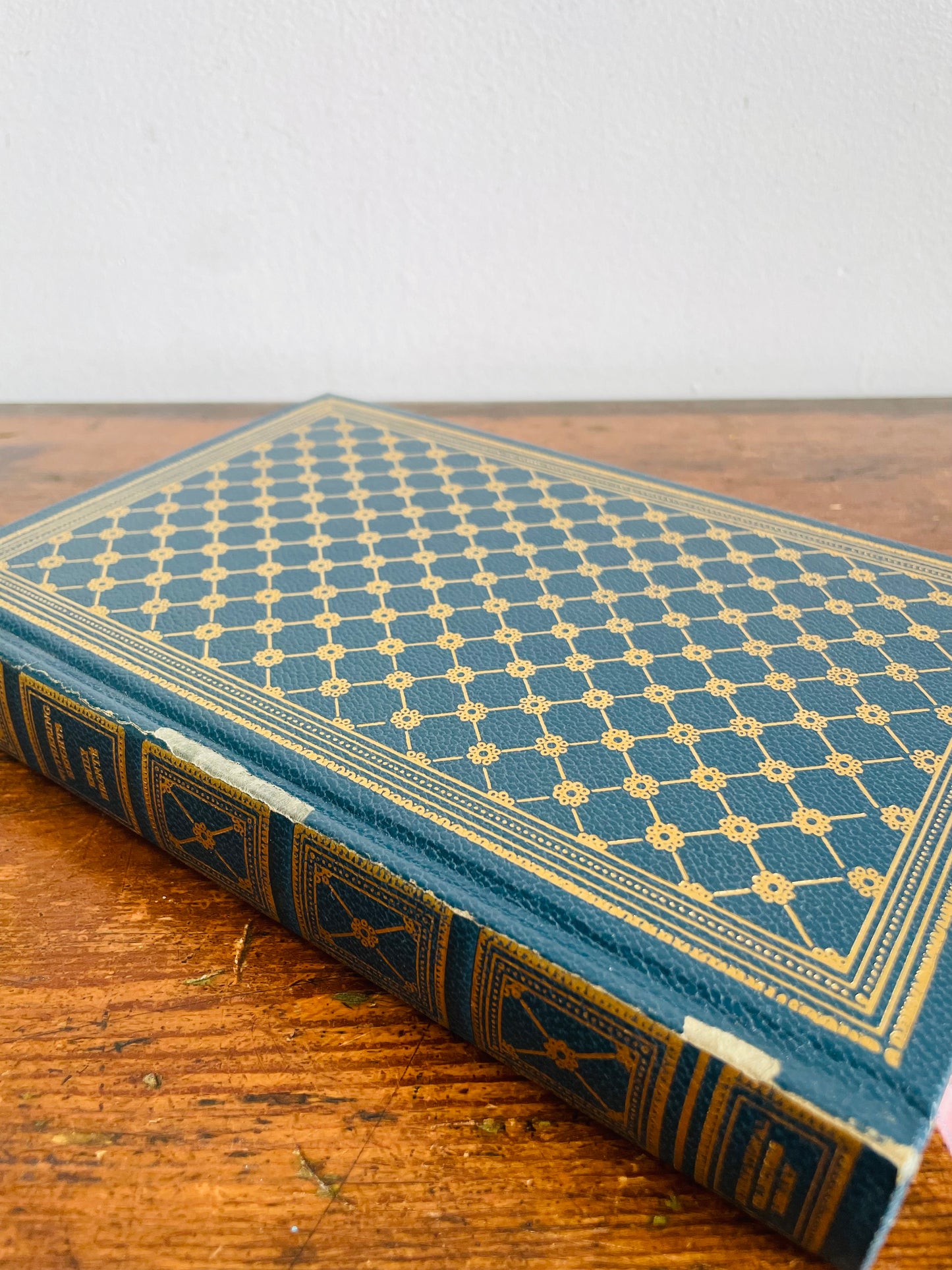 Vintage Wuthering Heights Embossed Hardcover Book by Emily Brontë - International Collectors Library - Mercier Binding