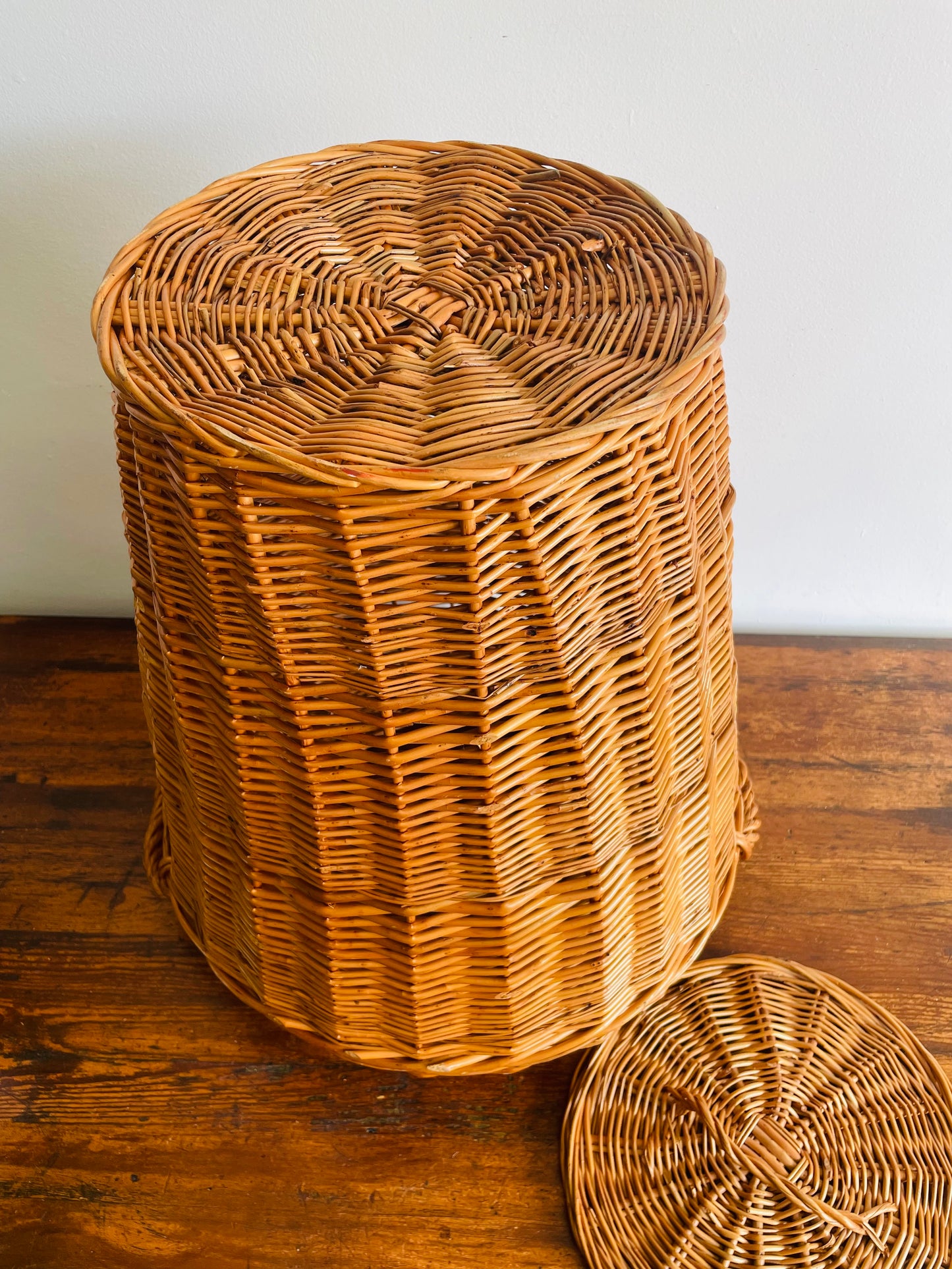 Tall Wicker Laundry Basket Hamper with Lid & Handles