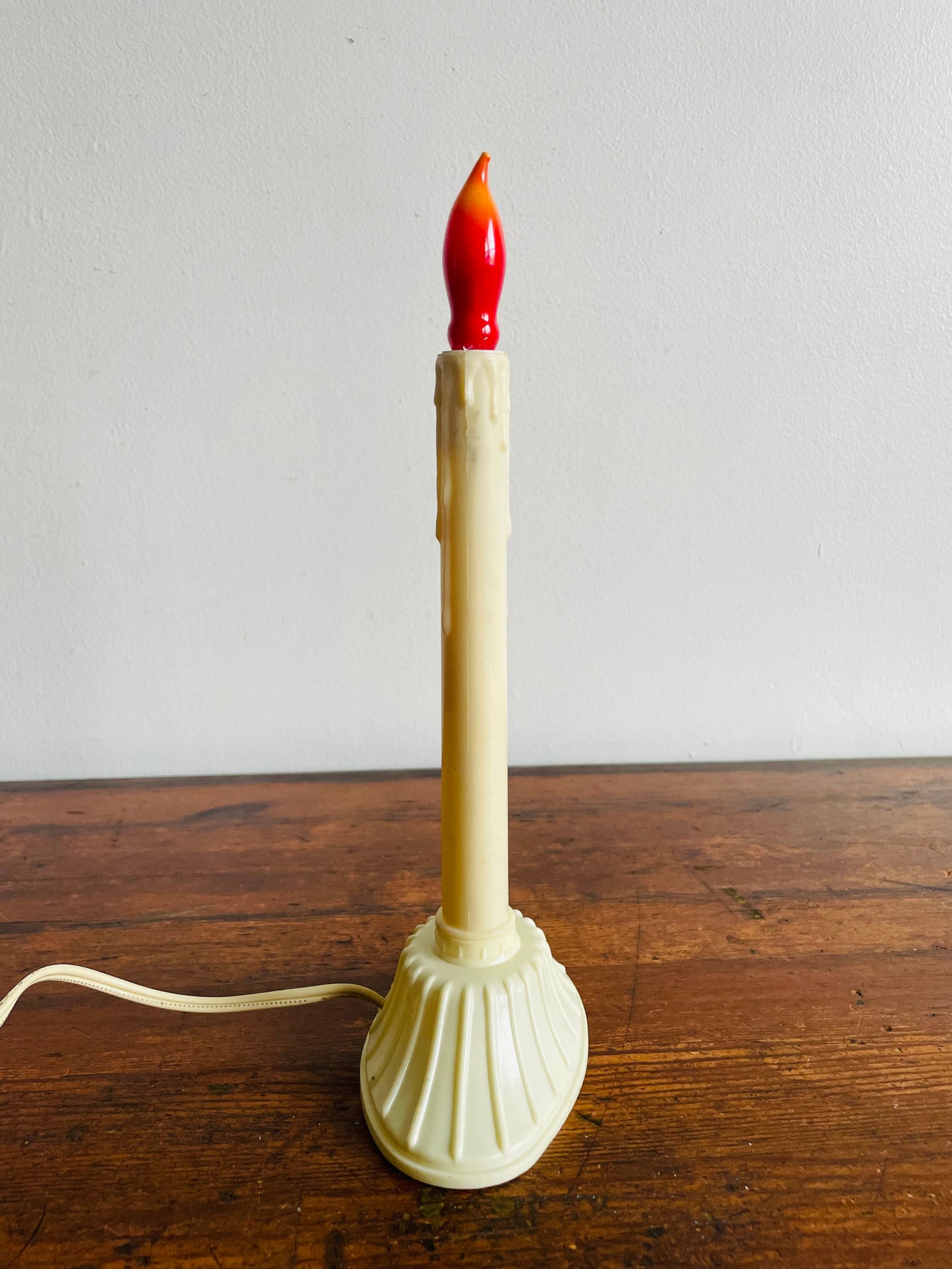 Christmas Window Candolier Electric Candle with Red Flame