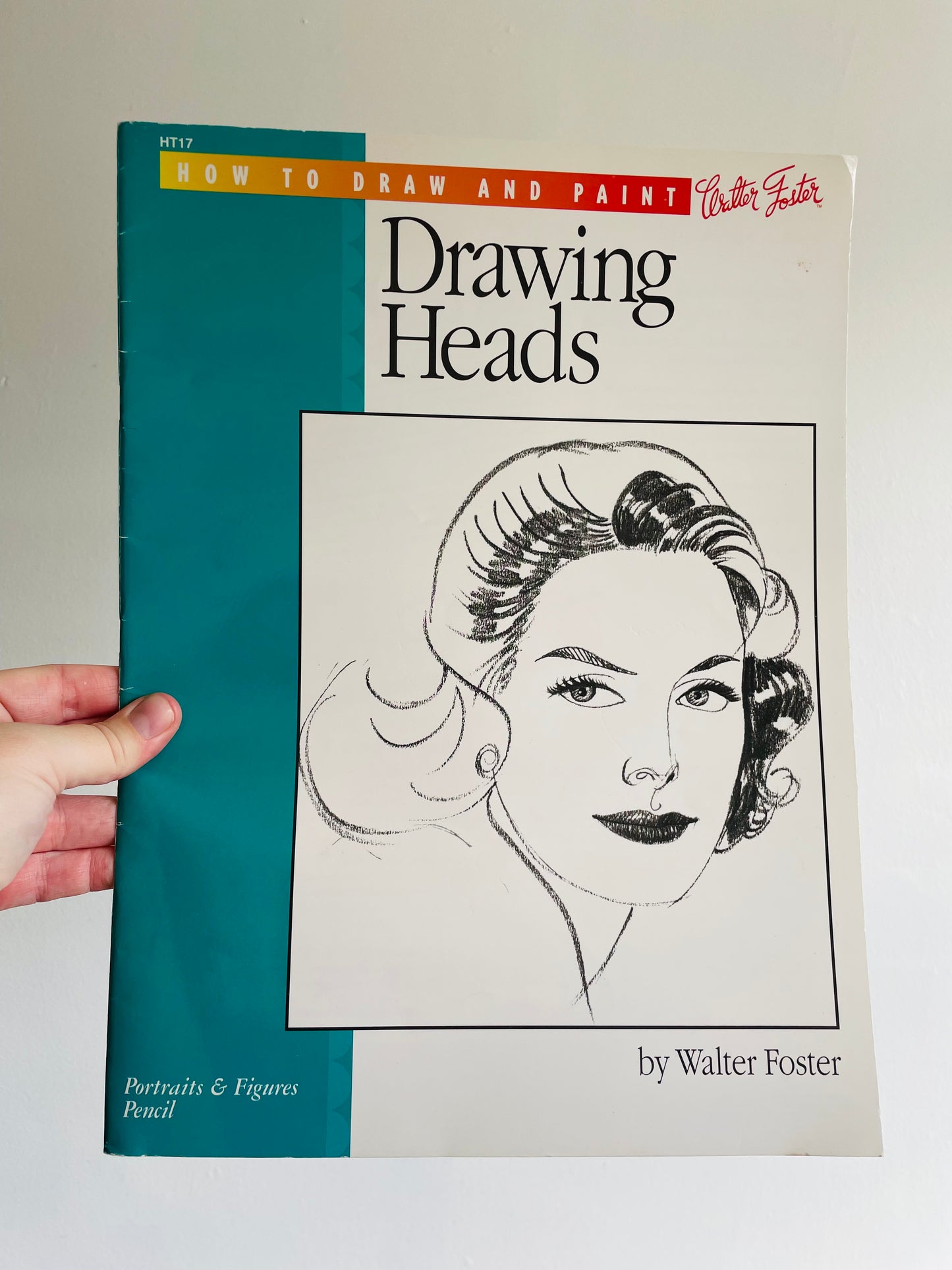 Walter Foster How to Draw & Paint Portraits & Figures in Pencil - Art Book (1997)