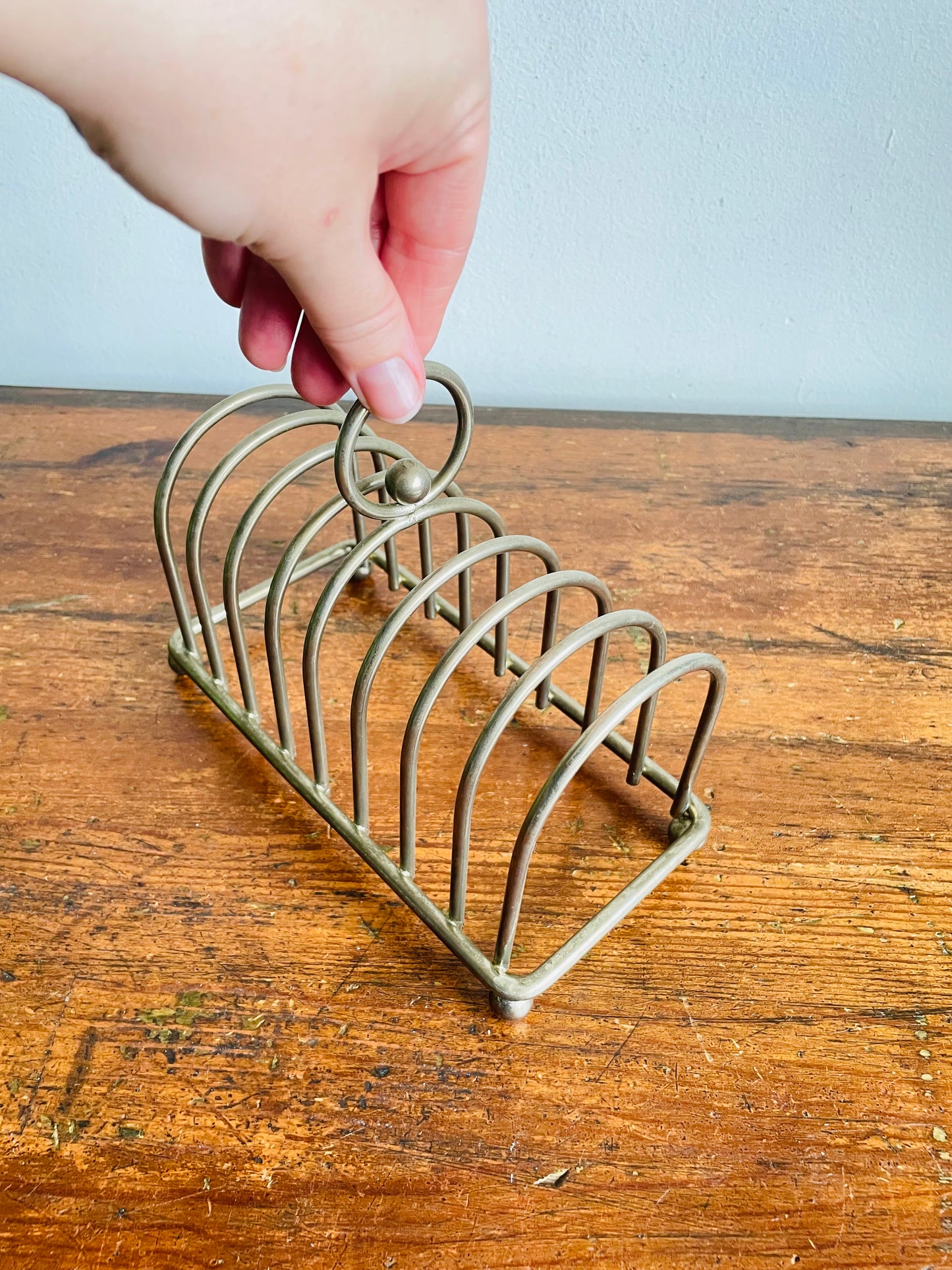 Vintage English Style Silver Metal Toast Rack - Also Makes a Great Letter Holder / Desk Organizer