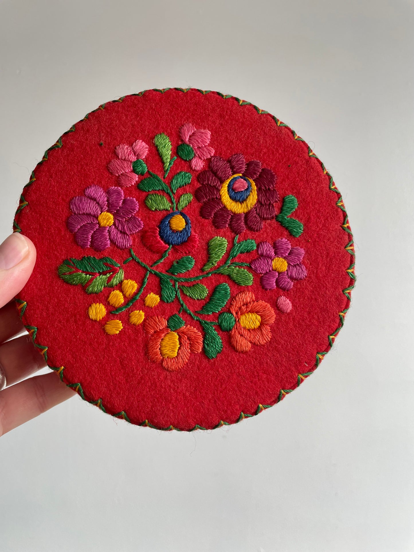 Red Felted Round Trinket Box with Embroidered Flowers on Lid - Hungarian Kalocsa Folk Art Design