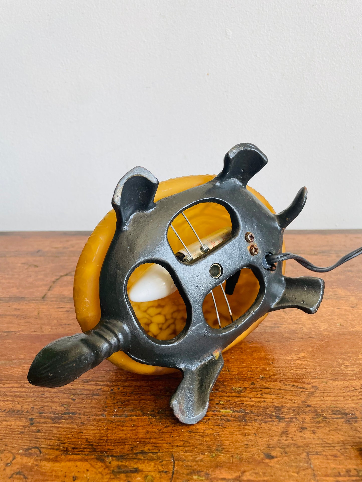 Vintage Cast Metal & Amber Glass Turtle Lamp - Tested / Works!