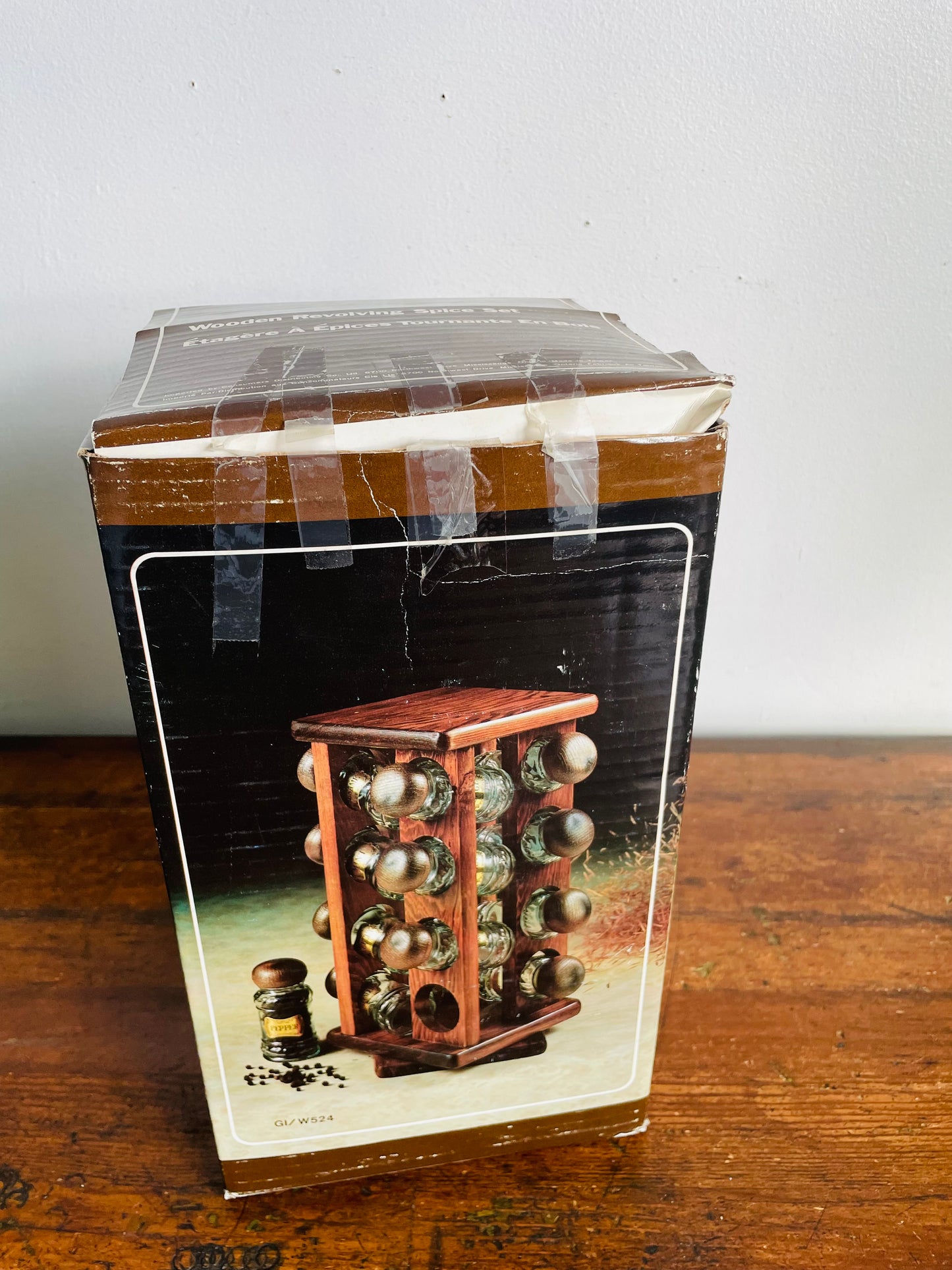 Vintage Brand New Wood & Glass Rotating Revolving Spice Rack Lazy Susan with 16 Spice Jar Containers in Original Box - Includes Spice Name Stickers