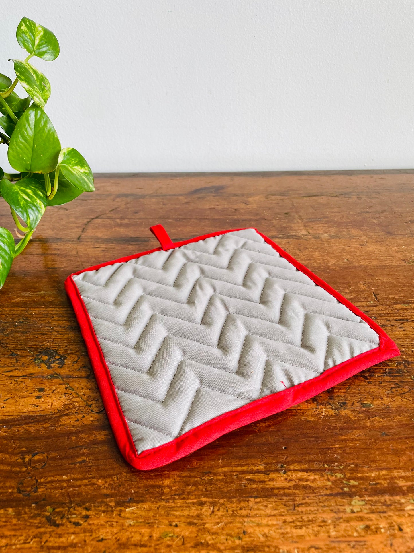 Vintage Red Pot Holder Trivet - You Have Two Choices for Dinner .... Take It or Leave It!