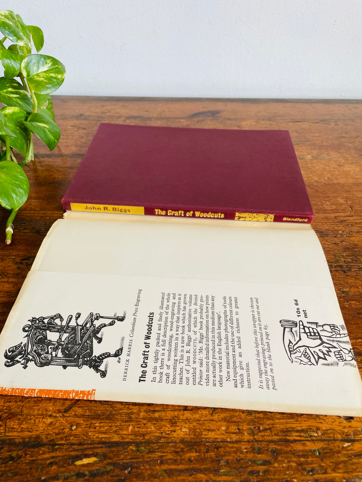 Vintage the Craft of Woodcuts Hardcover Art Book by John R. Biggs - Blandford Press London (1963)