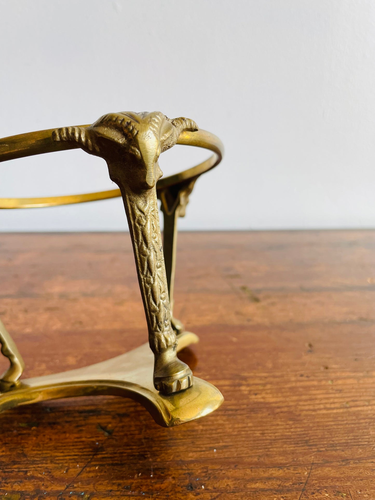 Solid Brass Pedestal Holder Stand with Ram Head Design