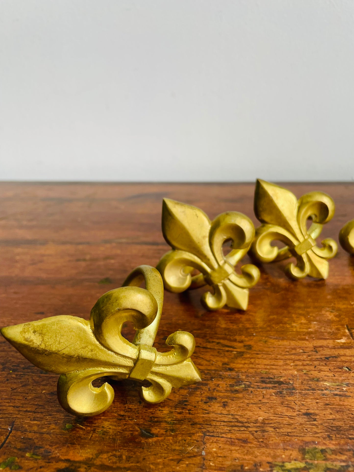 Vintage Brass Fleur de Lis / Lys Napkin Ring Holders - Set of 6