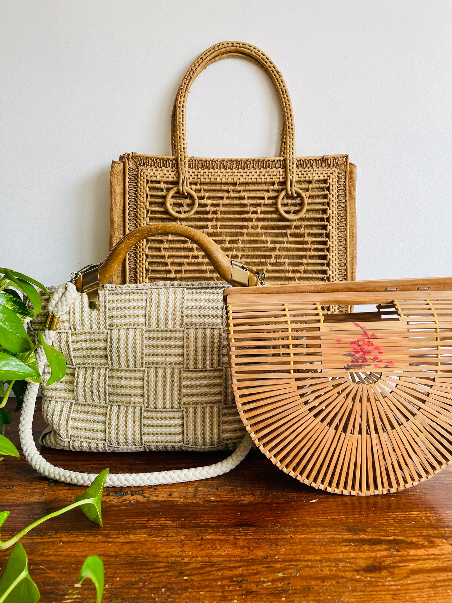 Woven Straw Rattan with Mesh Sides Purse