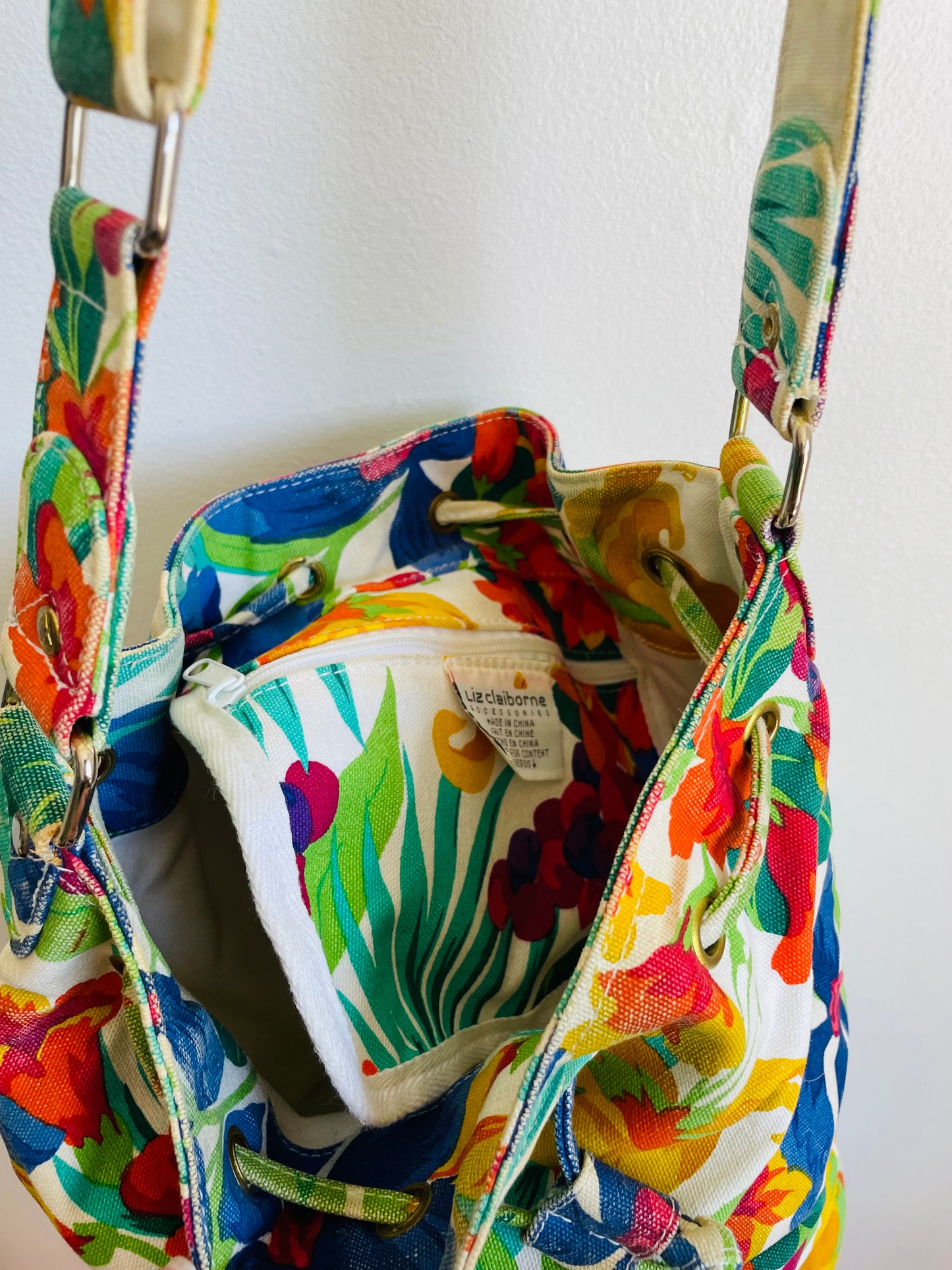 Tropical & Bright Liz Claiborne Accessories 100% Cotton Drawstring Bucket Pouch Purse with Multiple Compartments