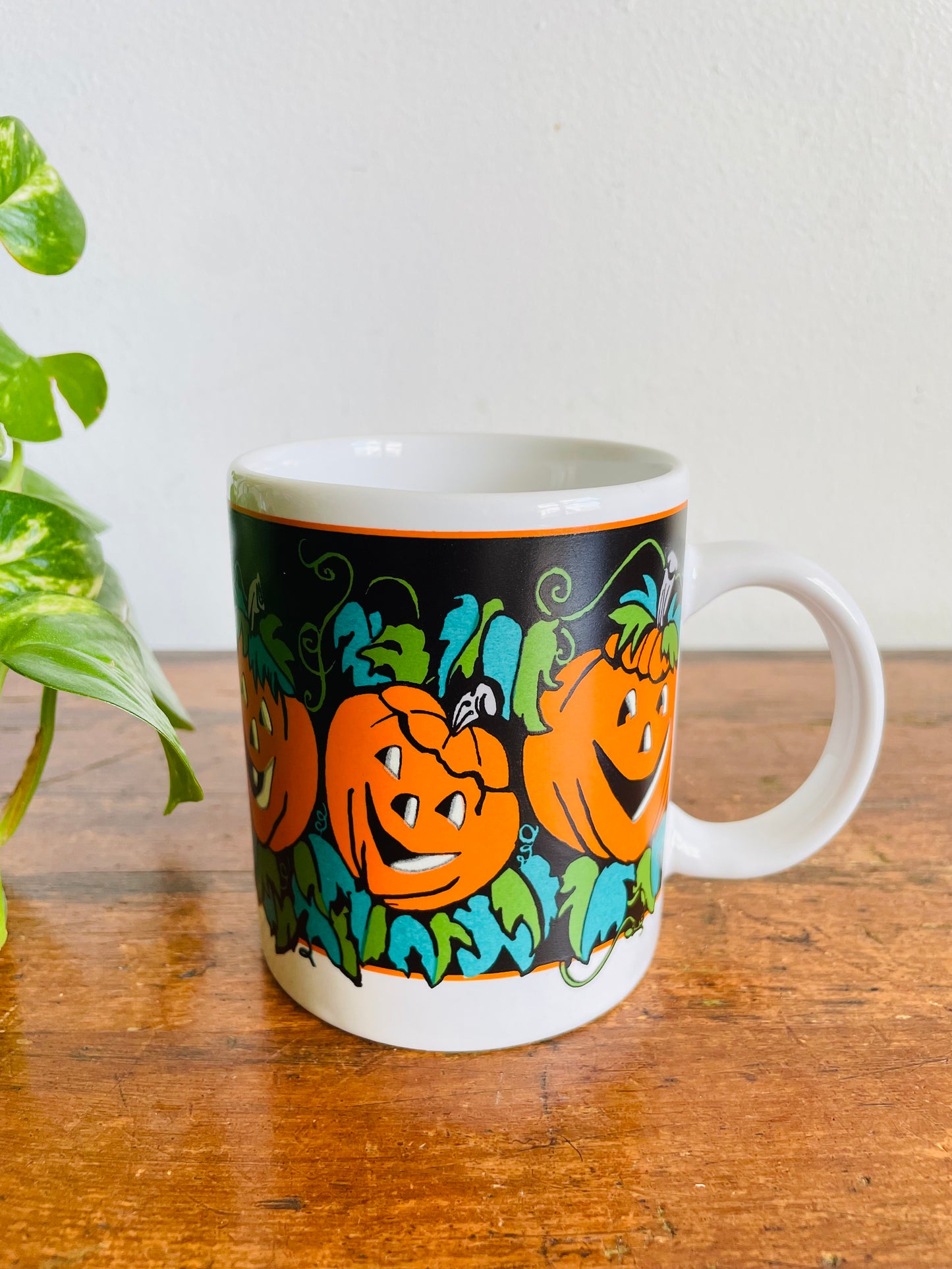 Vintage 1994 J.I.I. Jolly Jack-o-Lantern Pumpkins Halloween Mug