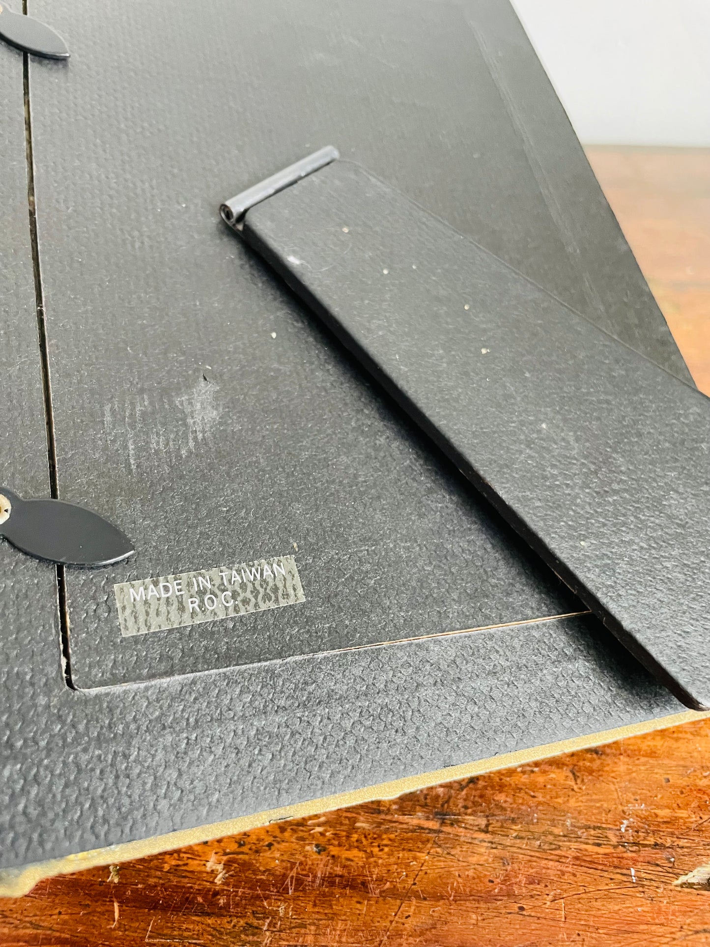 Vintage Gold Picture Frame with Ornate Details & Easel Backing - Made in Taiwan