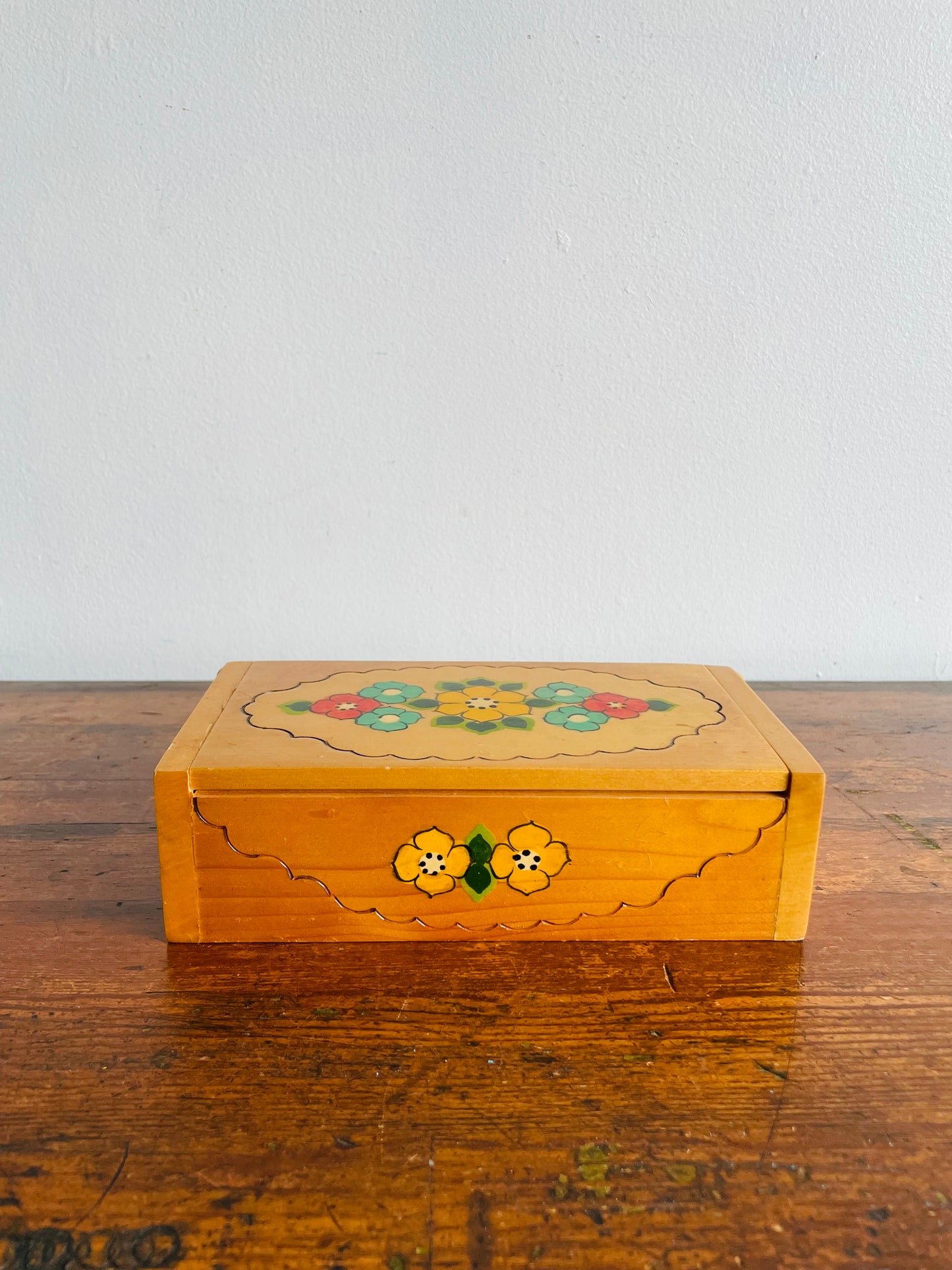 Russian Folk Art Wood Jewellery Box with Hinged Lid & Hand Painted Flower Design