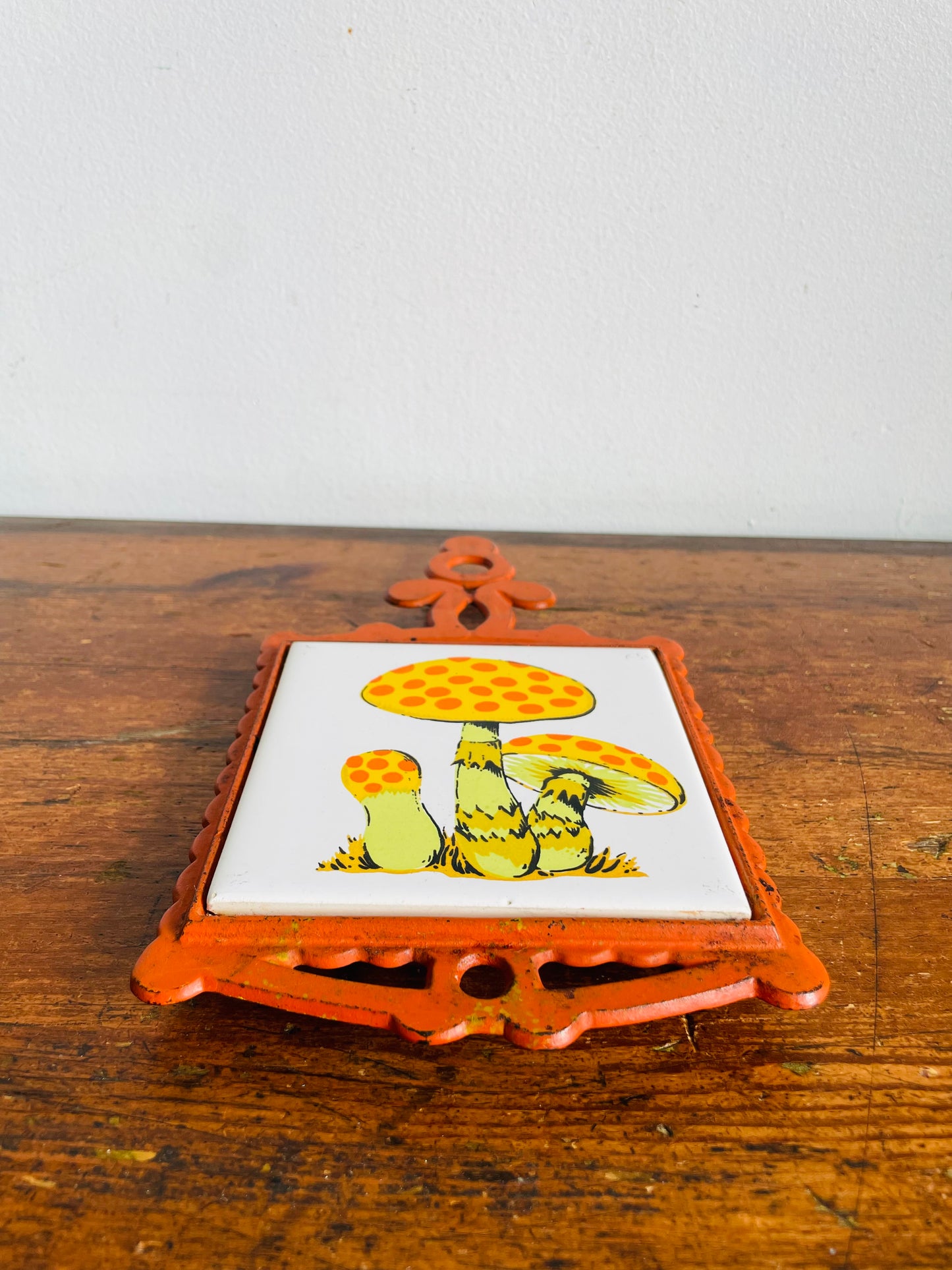 Vintage Merry Mushroom Tile & Cast Iron Rubber Footed Raised Hot Plate Trivet - Can Also Hang From Wall - Made in Taiwan