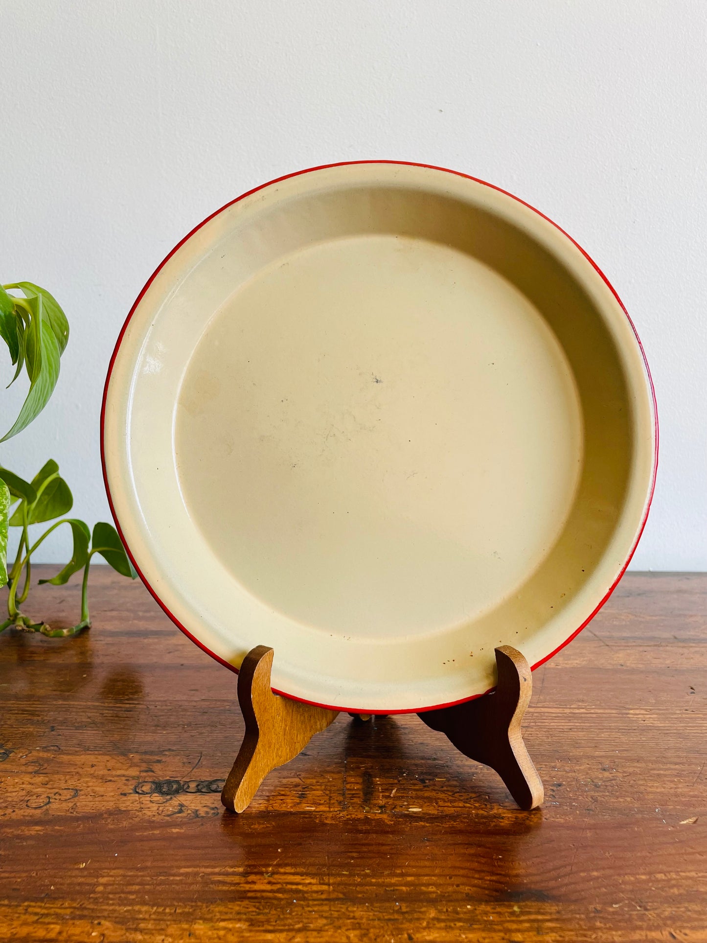 Cream Enamelware 9.75" Shallow Pie Dish or Rimmed Plate with Red Rim