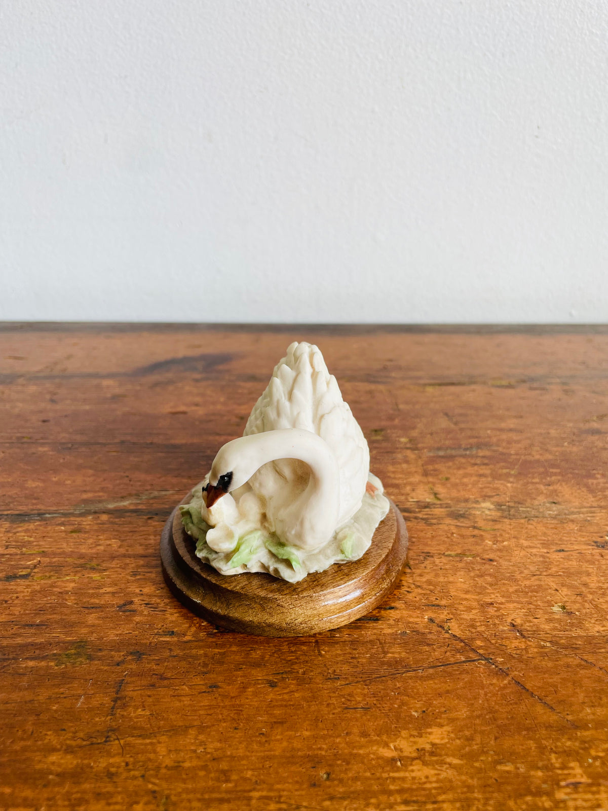 Vintage Swan Bird Mother & Baby Cygnet Ceramic Figurine on Wood Base