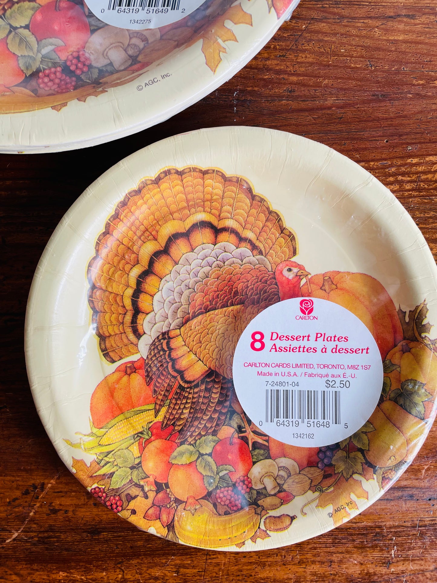 Brand New Vintage Carlton Cards Paper Plates with Turkey Design - Set of 16 Dessert & Dinner Plates