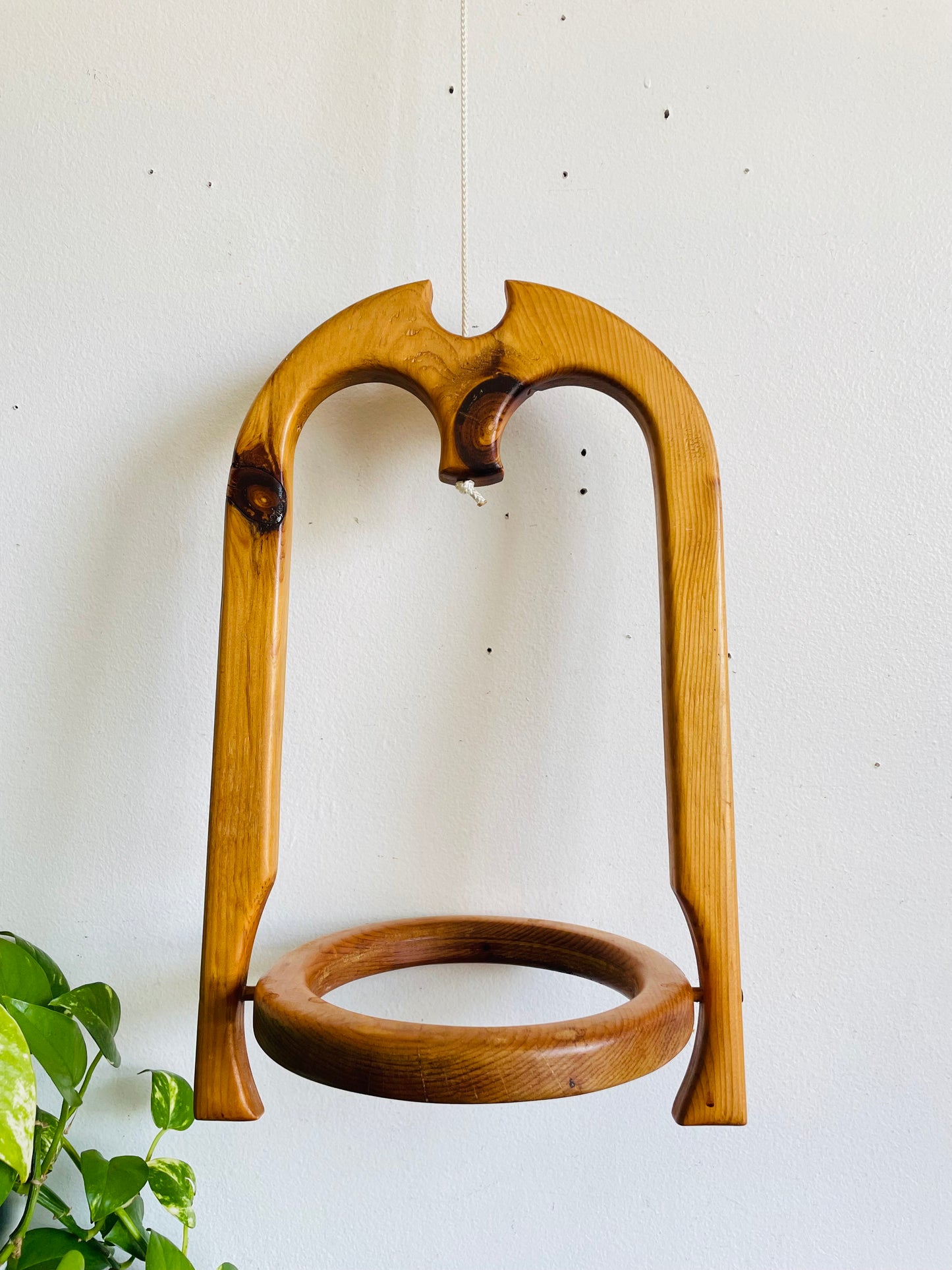 Vintage Mid-Century Modern Style Hanging Wood 6” Plant Pot Holder - Hang From Ceiling or Windowsill - Indoor Garden