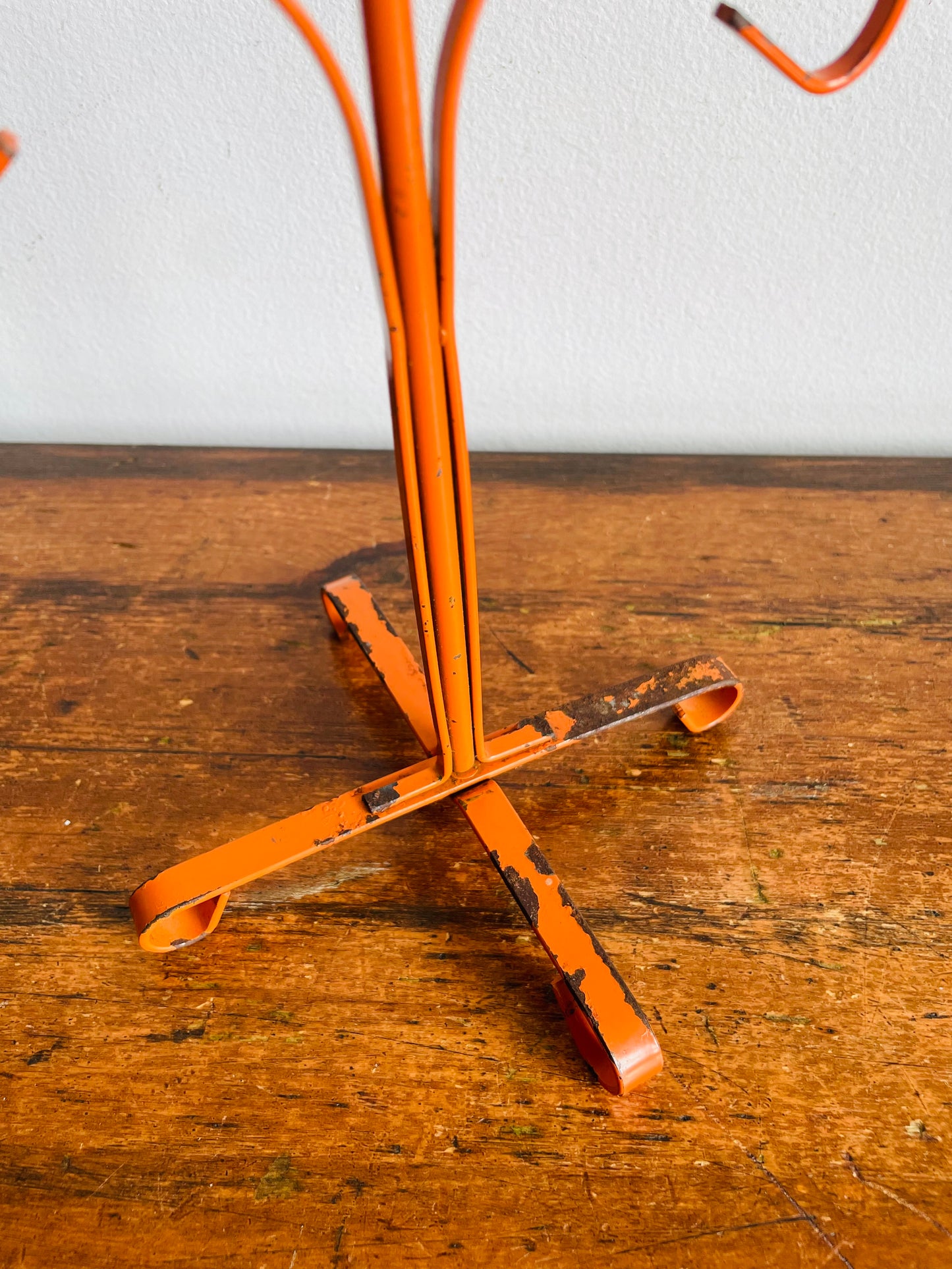 Vintage Bright, Fun & Adorable Metal Orange Sunshine Mug Tree Rack Hook Hanger - Could Also Be Used to Hang Jewellery!