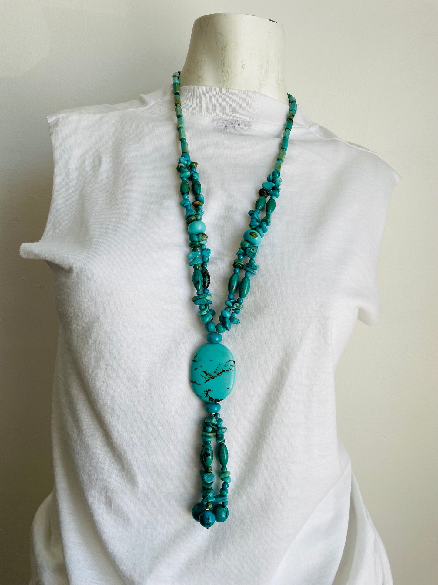 Turquoise Stone Beaded Necklace