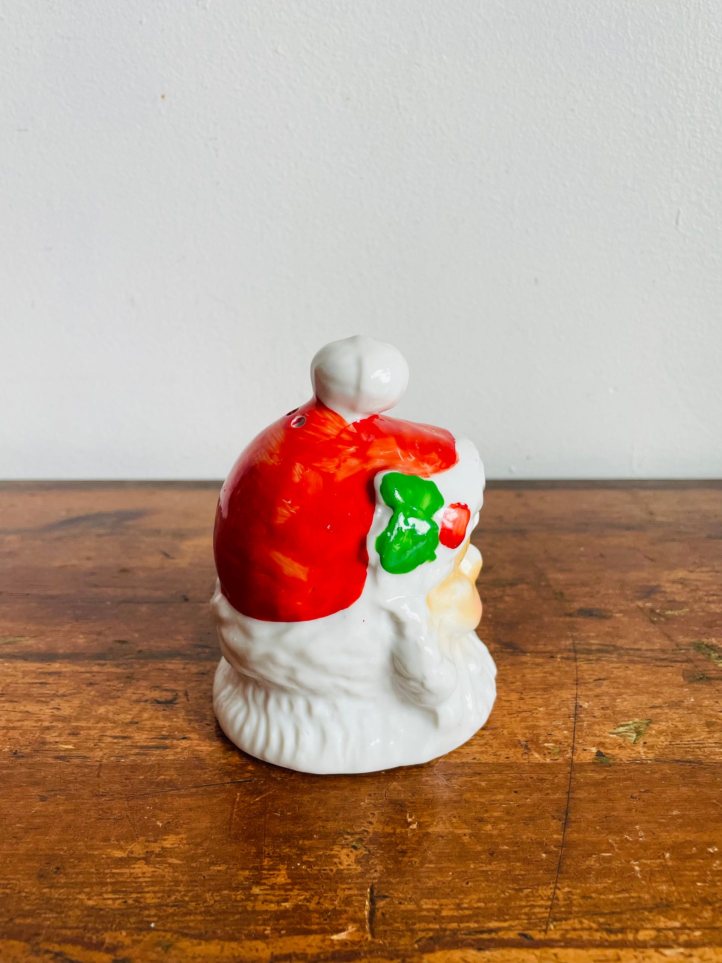 Vintage Giftcraft Taiwan Ceramic Winking Santa Claus with Pipe Figurine