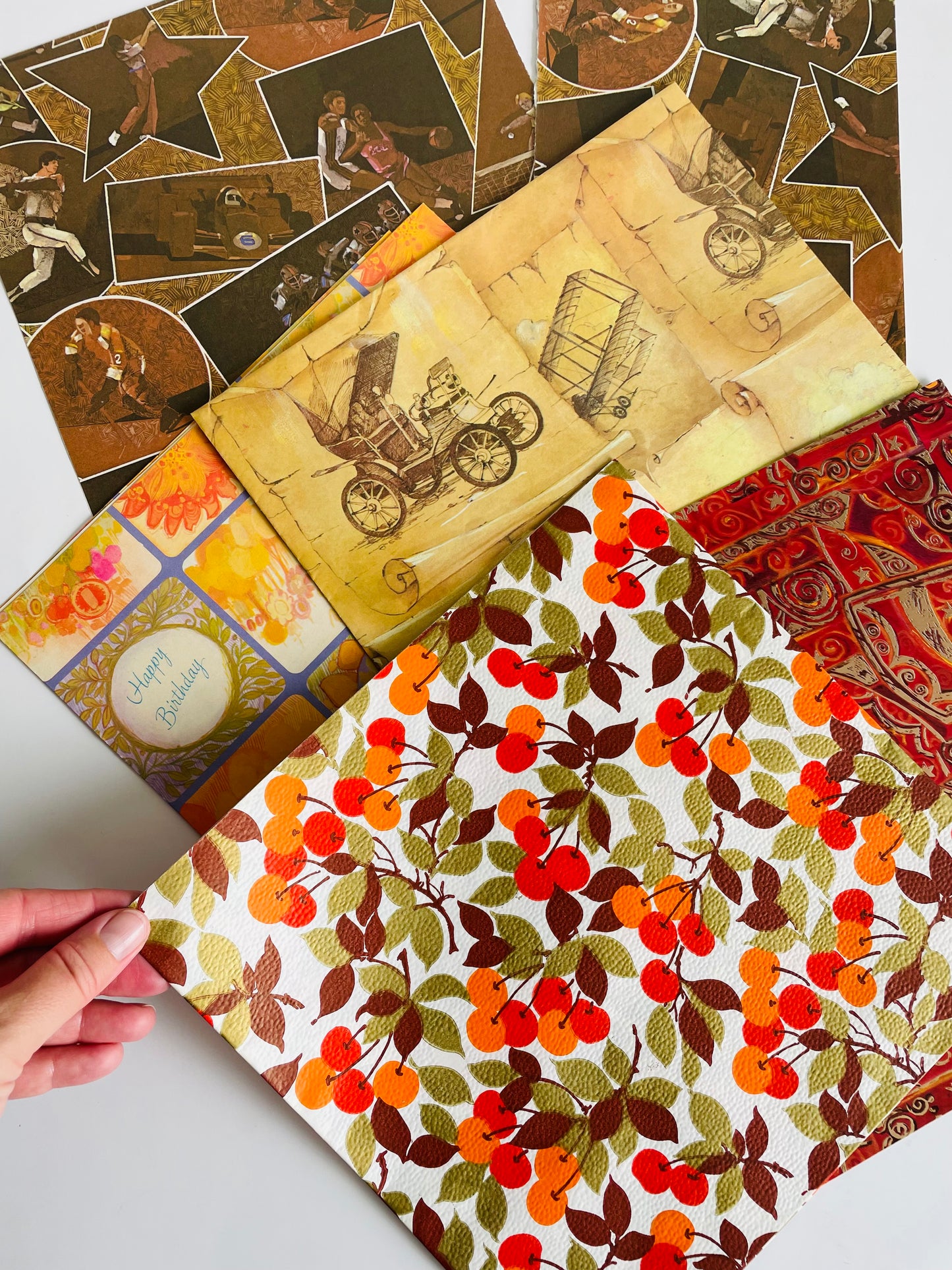 Vintage Wrapping Paper / Gift Wrap Bundle - Scrapbooking, Collage Art, DIY, Crafts, Etc. - Warm Colours Theme
