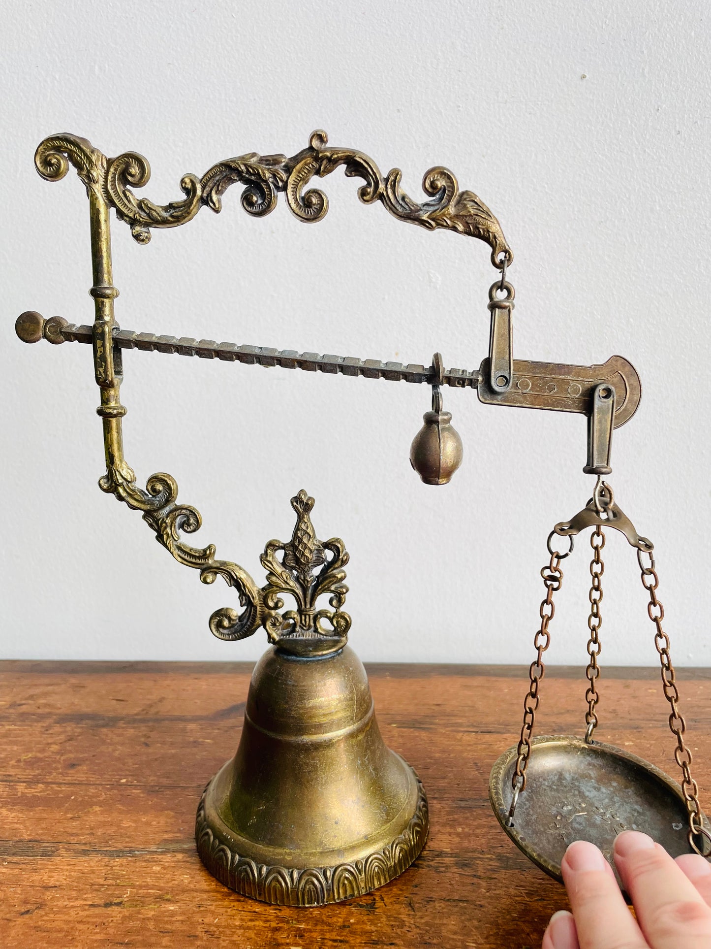 Vintage Ornate Tabletop Brass Tuscan / Roman-Style / Neo-Classical Balance Scale - Apothecary Library Shelf Decor