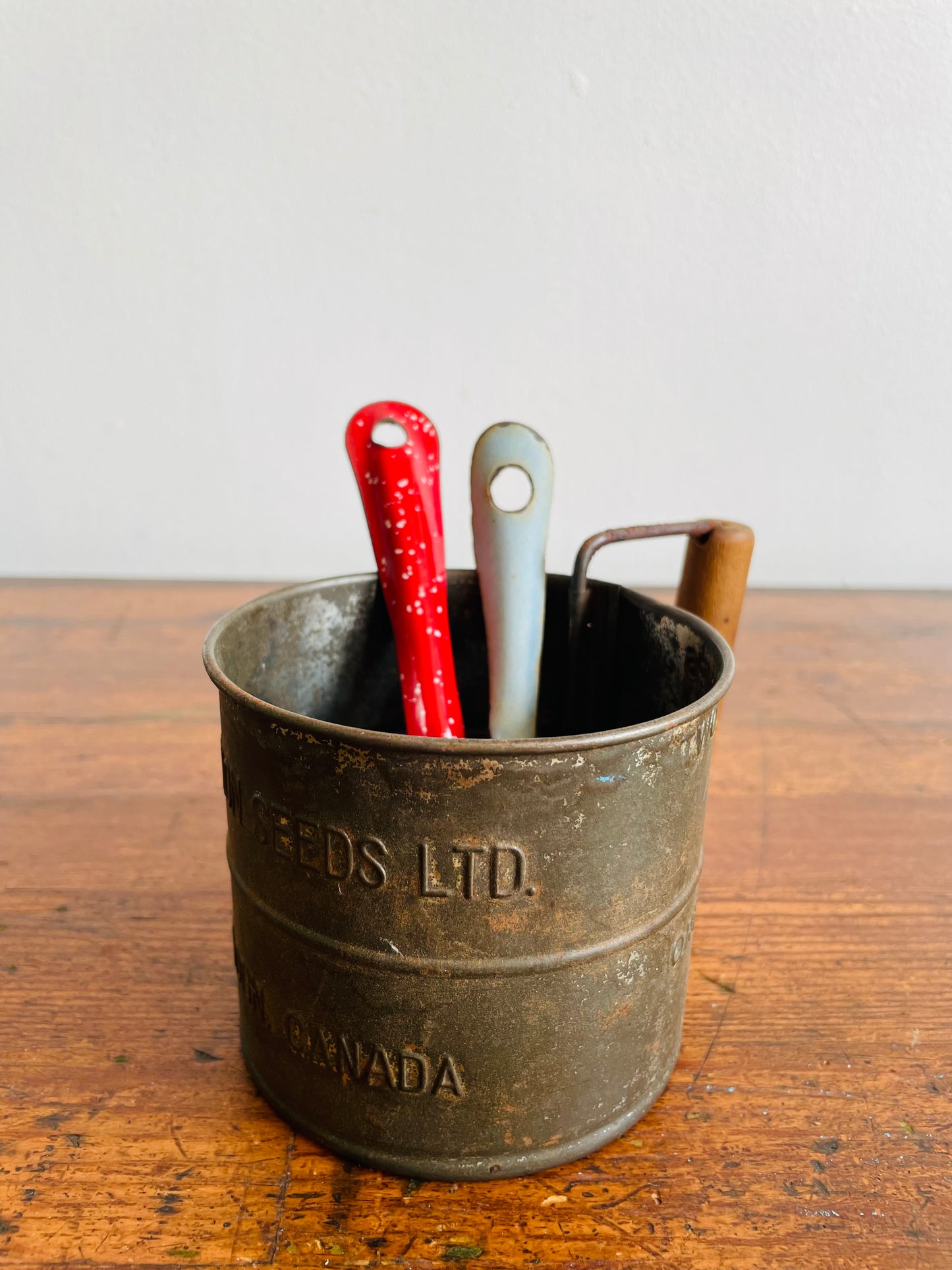 Dominion Seeds Ltd. London Canada 2 Cup Flour Sifter Cup with Wood Handle - Makes a Great Planter!