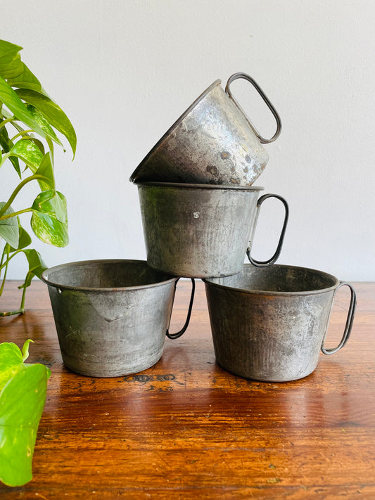 WW2 WILLOW Brand Army Kit Steel Cup with Folding Handles - Made in Australia - Set of 4 Cups # 1