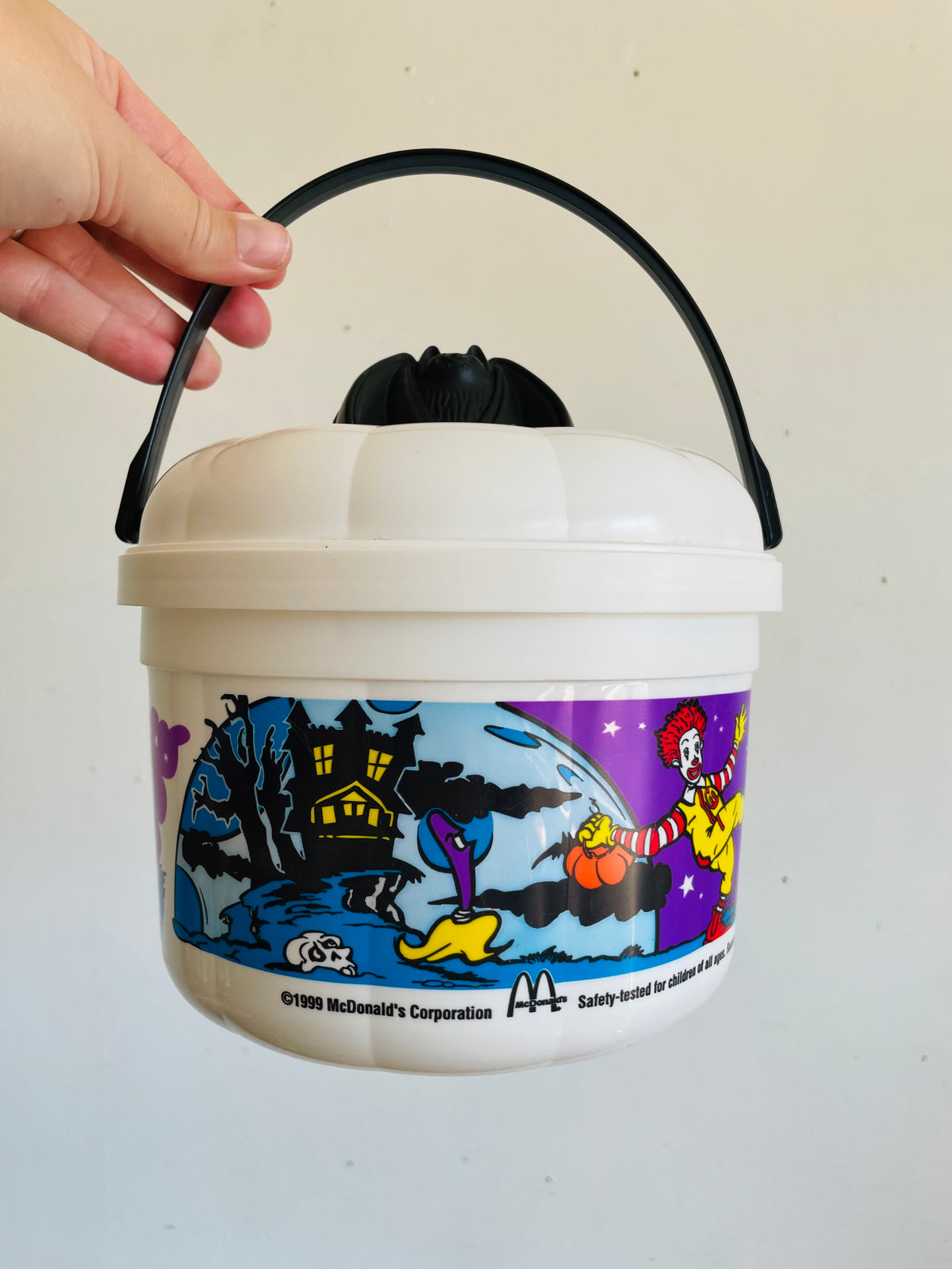Vintage 1999 McDonald's White Plastic Trick or Treat Halloween Bucket with Bat Lid