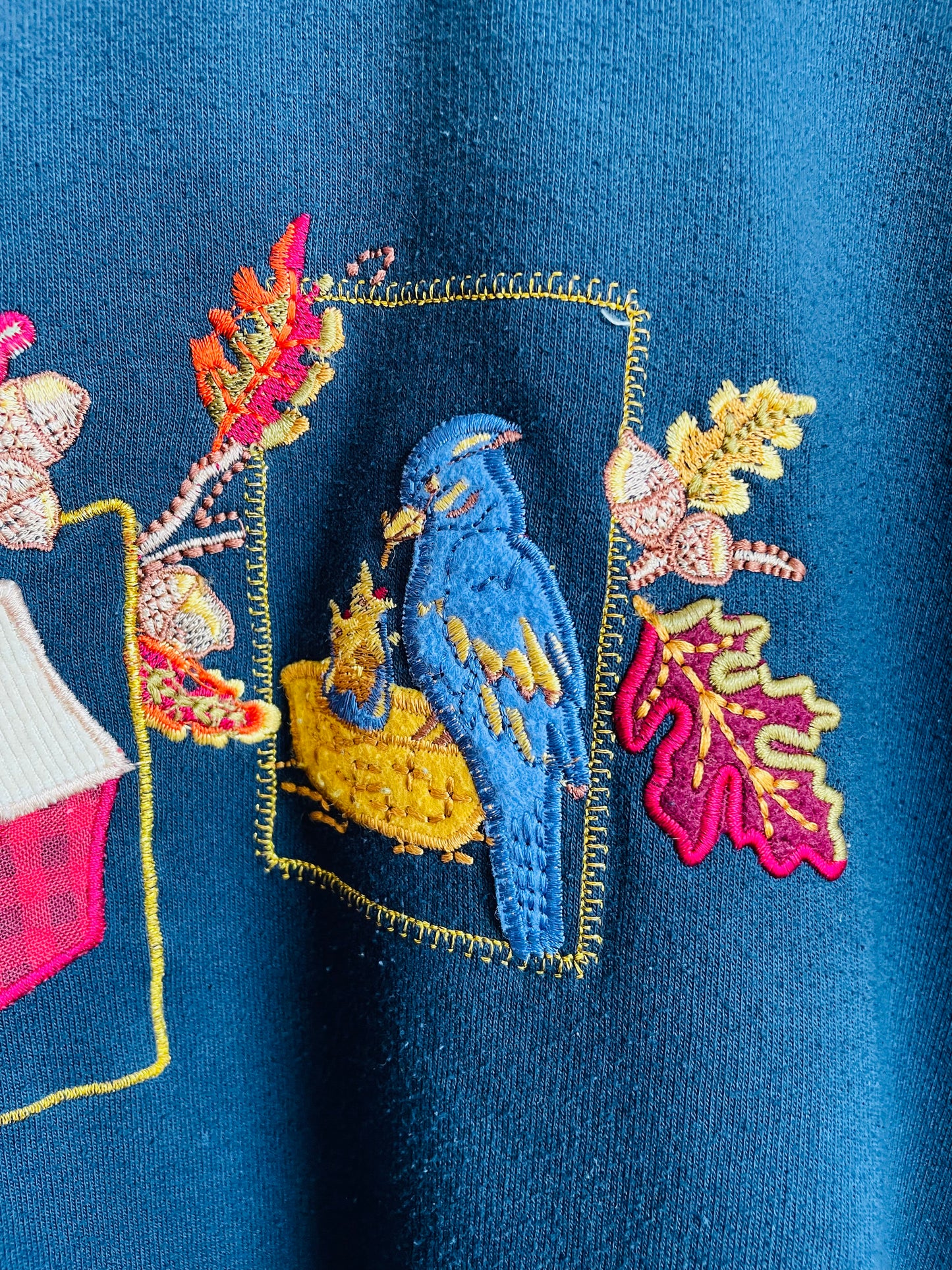 Bobbie Brooks Woman Navy Blue Crewneck Sweatshirt with Embroidered Autumn Leaves & Bird Design - Size 18-20W