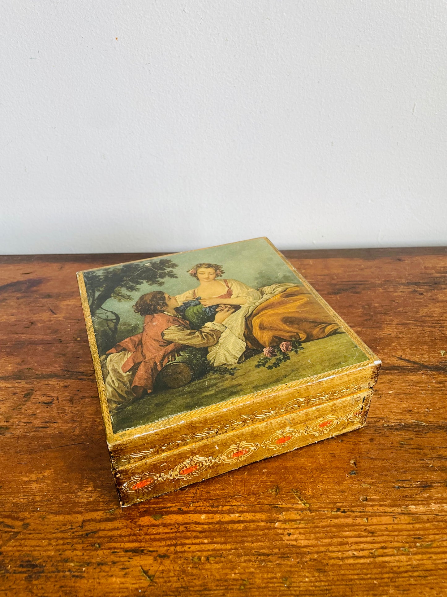 Vintage Florentine Box with Hinged Lid & Scene from François Boucher's Painting "La Musette" - Made in Italy