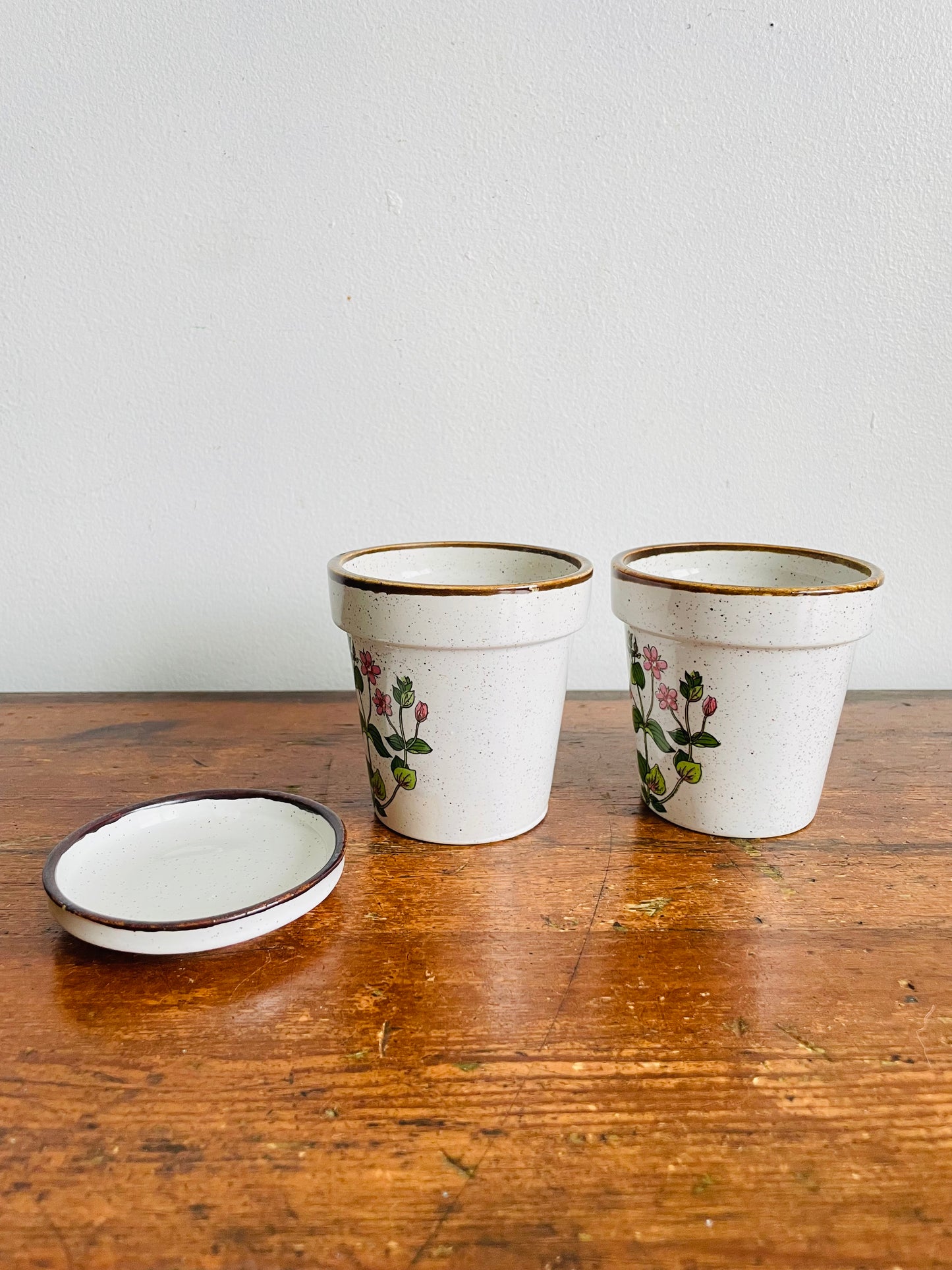 Vintage Takahashi Japan Small Speckled 3" Planter Pots with Pink Flower Design - Set of 3 Pieces - 2 Pots / 1 Pot Saucer