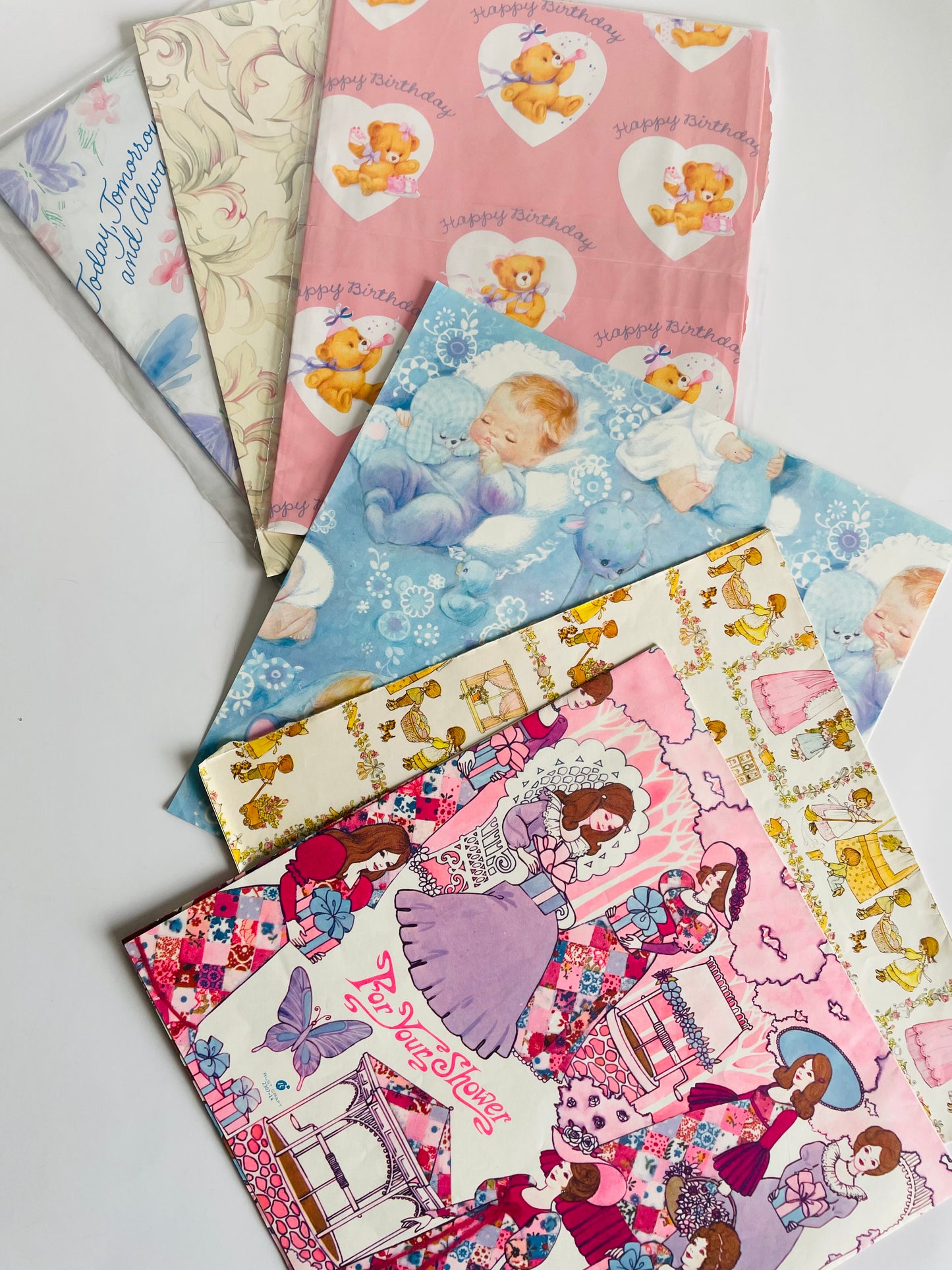 Vintage Wrapping Paper / Gift Wrap Bundle - Scrapbooking, Collage Art, DIY, Crafts, Etc. - Pastels / Children / Pink Theme