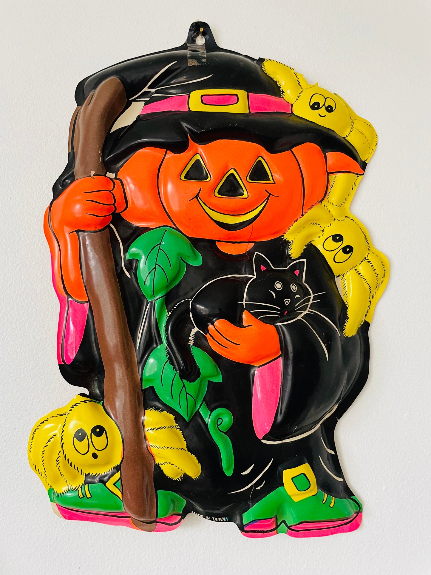 Plastic Halloween Cutout - Pumpkin Dressed as a Witch with Spiders & Black Cat # 1 - Made in Taiwan