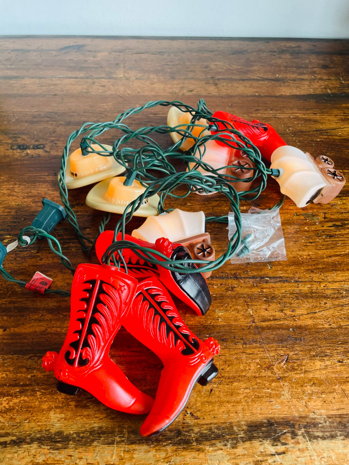 Vintage Alderbrook Western Cowboy Themed 10 Indoor Party String Lights - Box D (One Box)