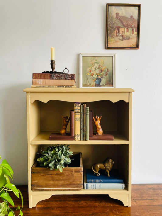 Small Wood Bookshelf with Scalloped Details