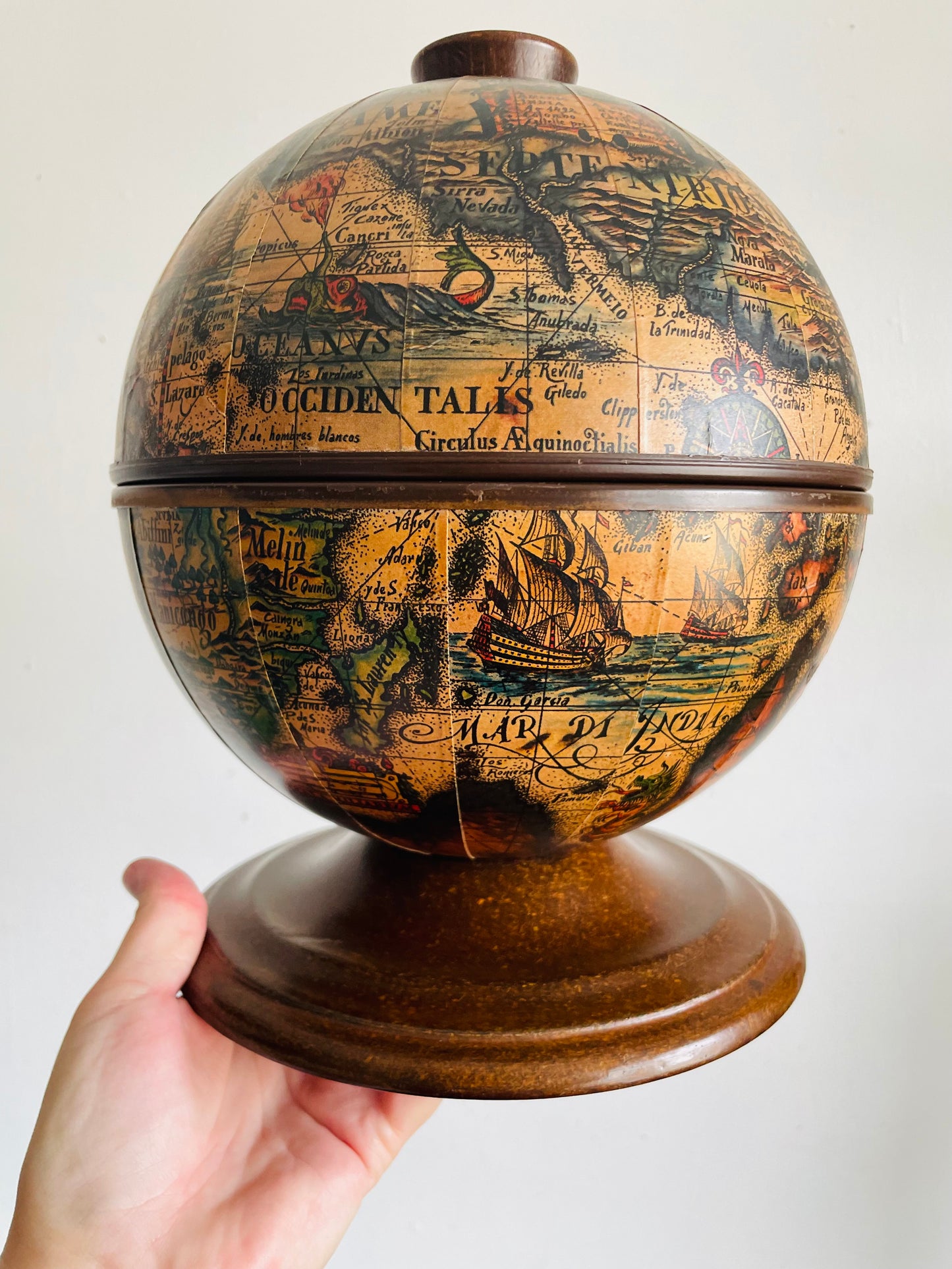 Vintage Mercurio D'Oro Old World Style Globe Ice Bucket - Made in Italy - Includes Stainless Steel Ice Tongs