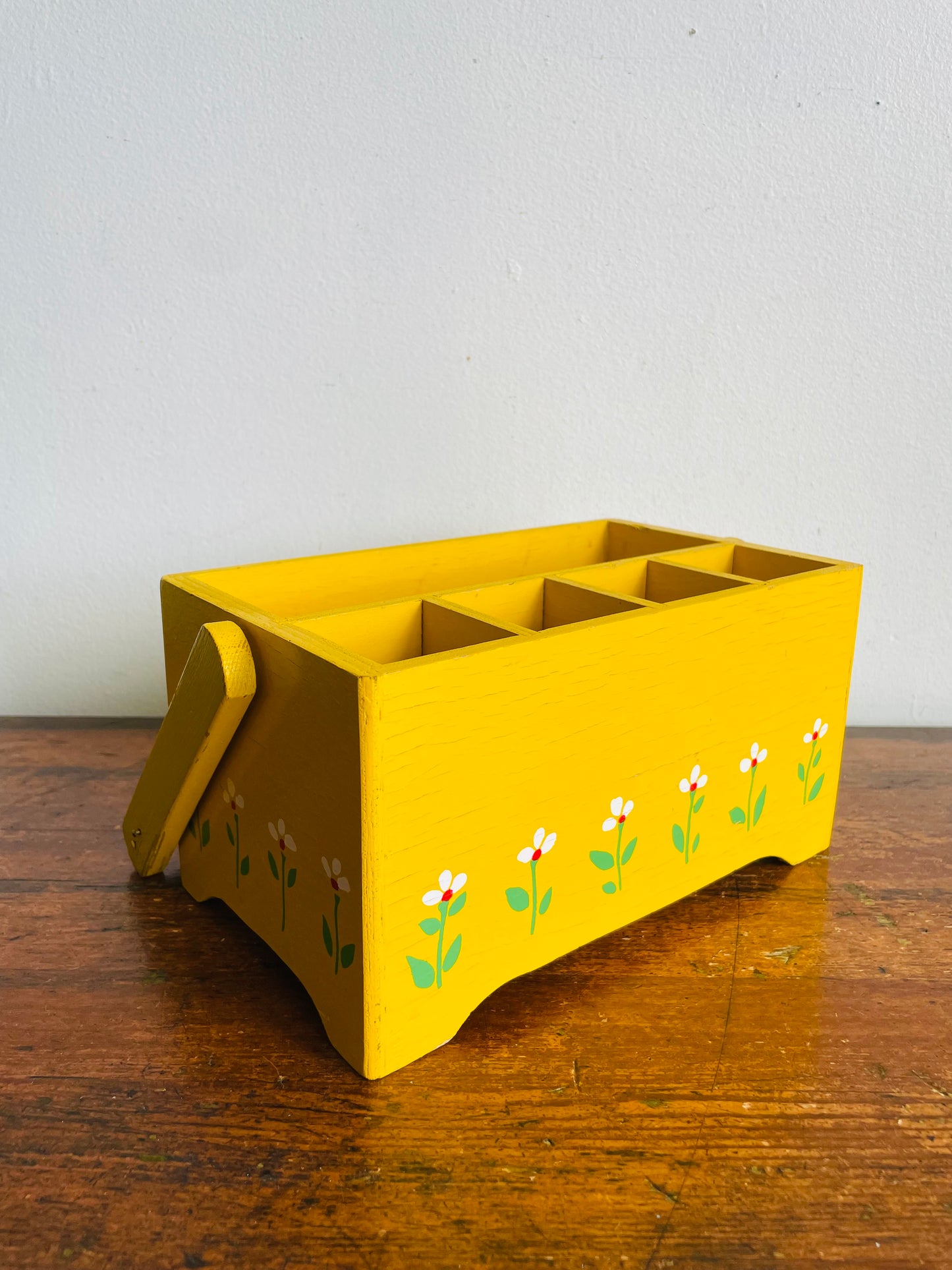 Vintage 1984 Teleflora Bright & Cheerful Yellow with White Flowers Wood Organizer Caddy with Swing Handle & 5 Compartments - Made in Taiwan